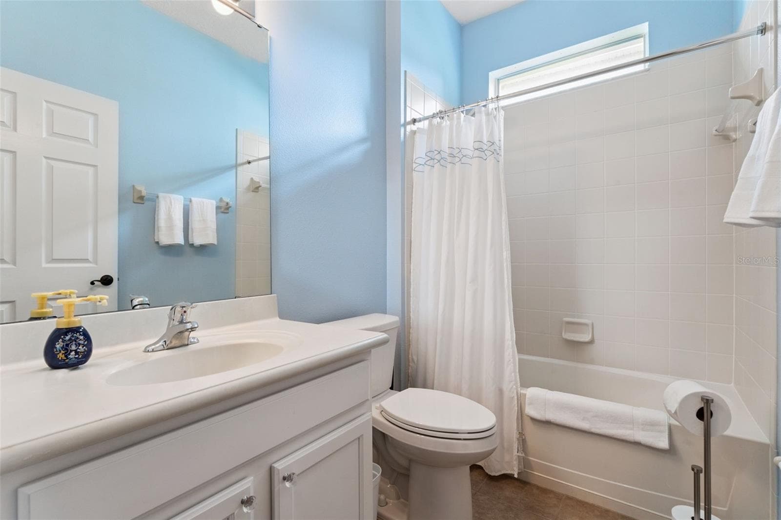 Shared Bath - 4827 FLINT RD, WINDERMERE