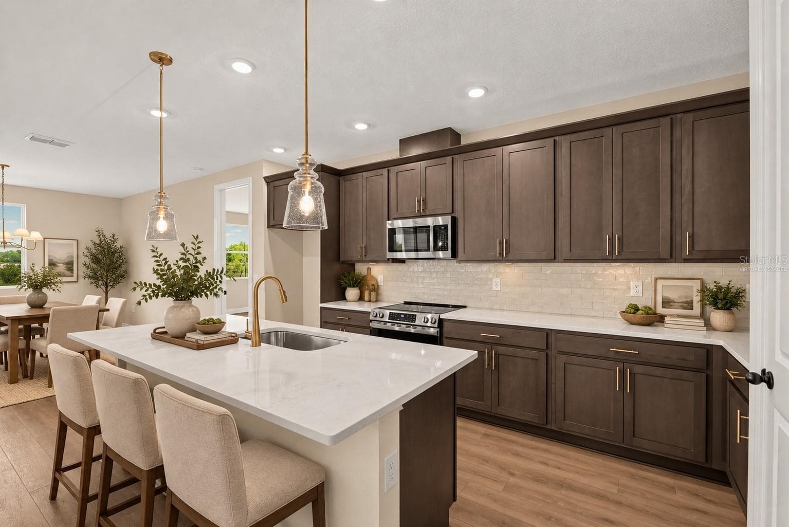 Virtually Staged - 30134 EMERALD FOREST DR, MOUNT DORA