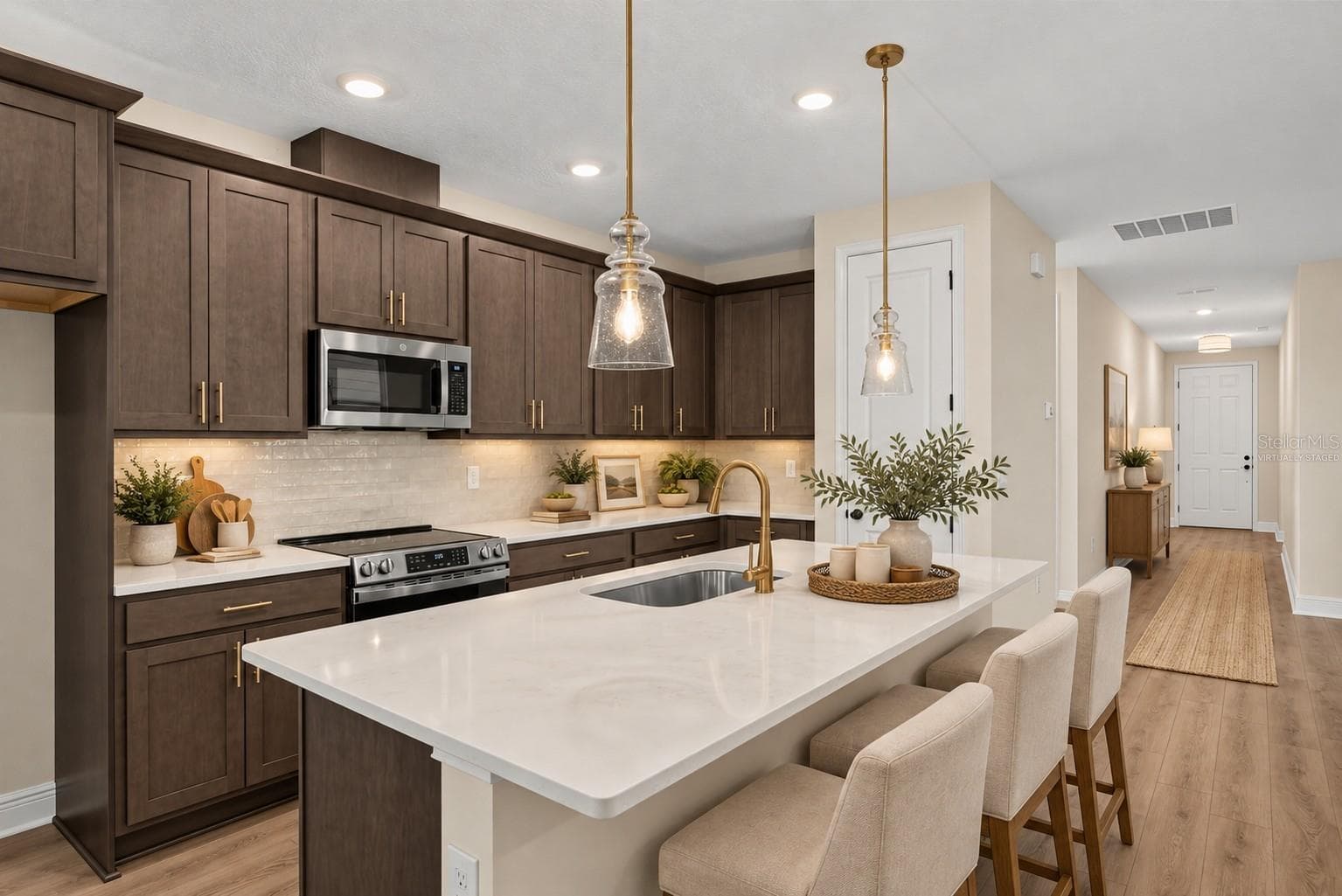 Virtually Staged - 30134 EMERALD FOREST DR, MOUNT DORA