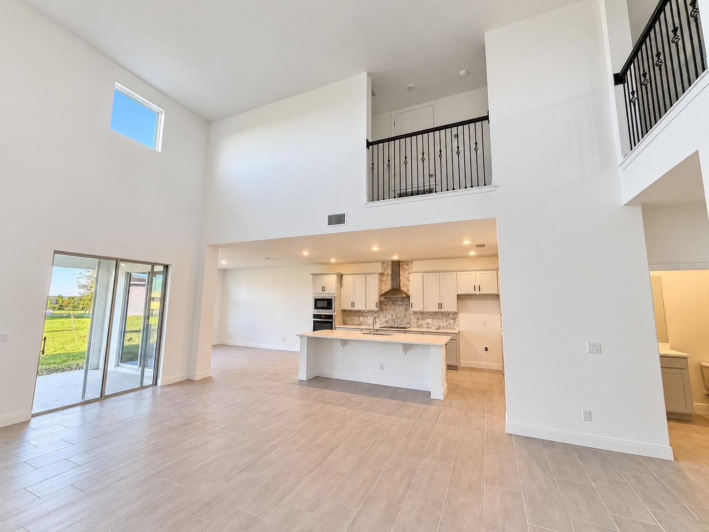 Kitchen & Great Room - 7028 ROLLING GARDENS LOOP, GROVELAND
