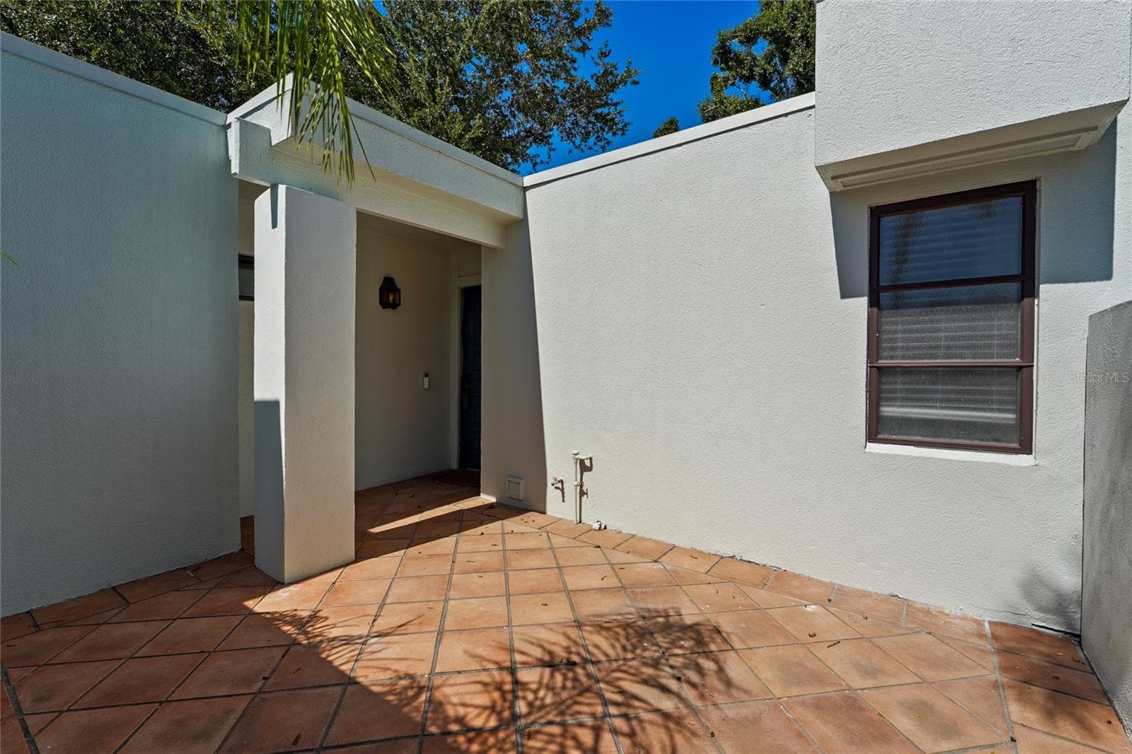 Condominium at 2383 LAKESIDE MEWS #D3, SARASOTA, photo 3 of 67