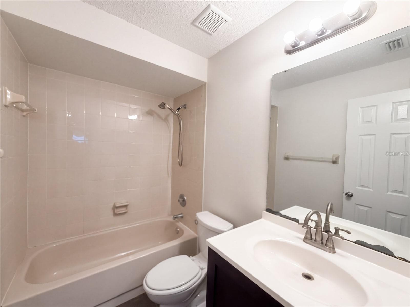 Single Family Residence at 1309 KEEL PL, VALRICO, photo 17 of 27