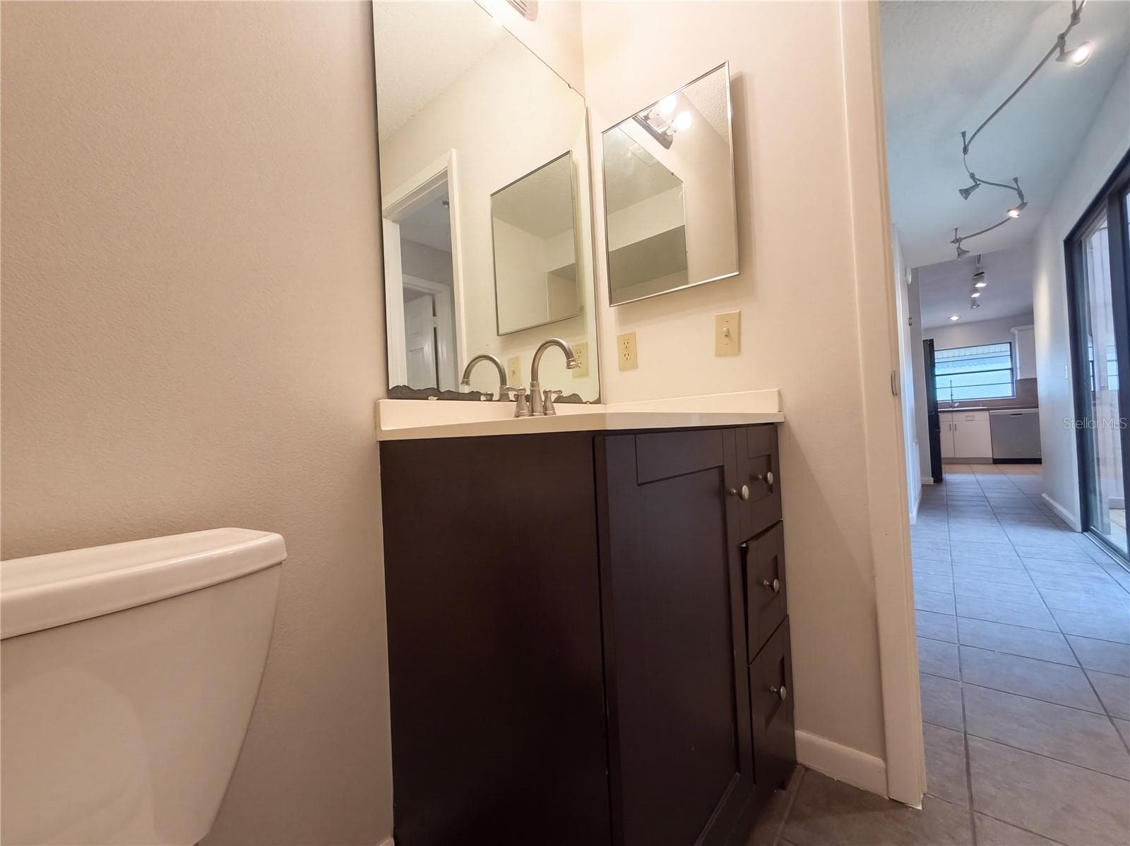 Single Family Residence at 1309 KEEL PL, VALRICO, photo 19 of 27