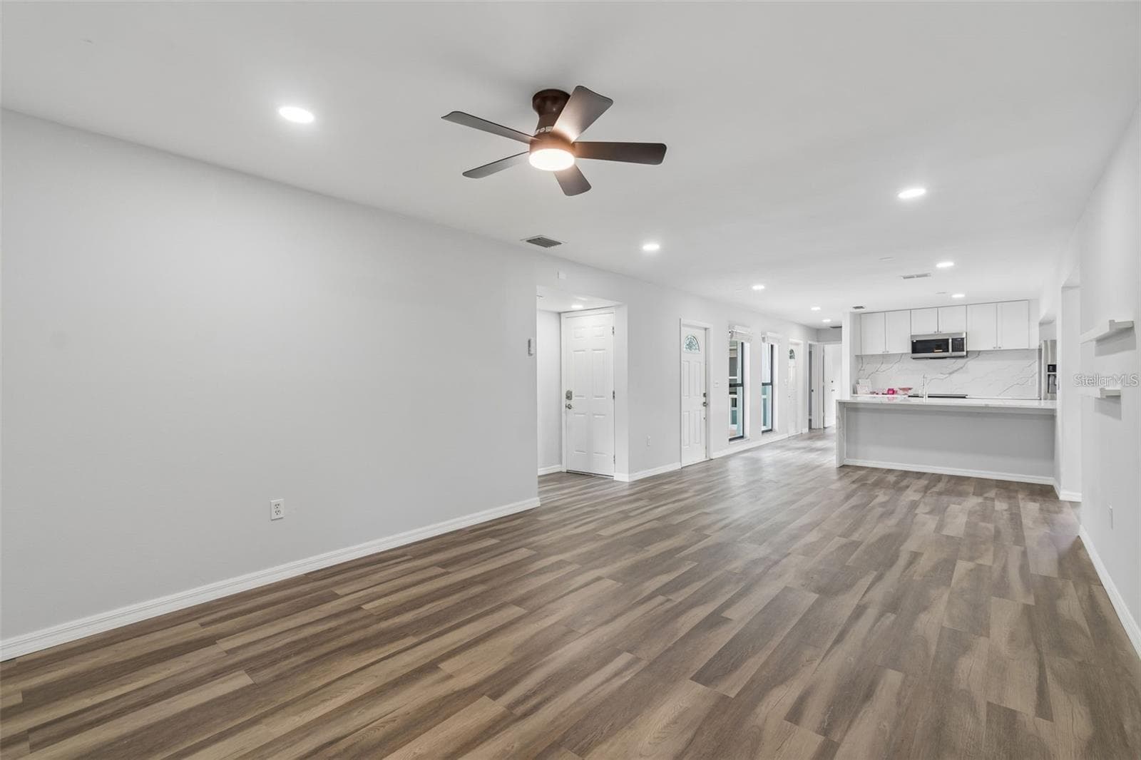 spacious open concept , beautiful flooring ,seamless flow modern kitchen - 1023 DEER RUN, VENICE