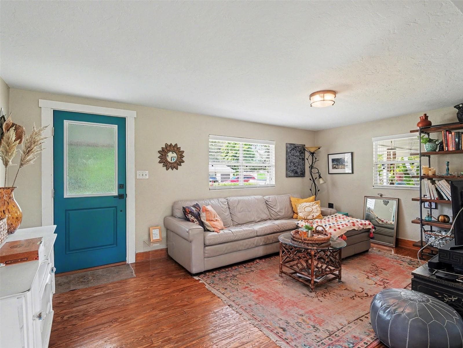 Single Family Residence at 3035 HILLVIEW ST, SARASOTA, photo 4 of 22