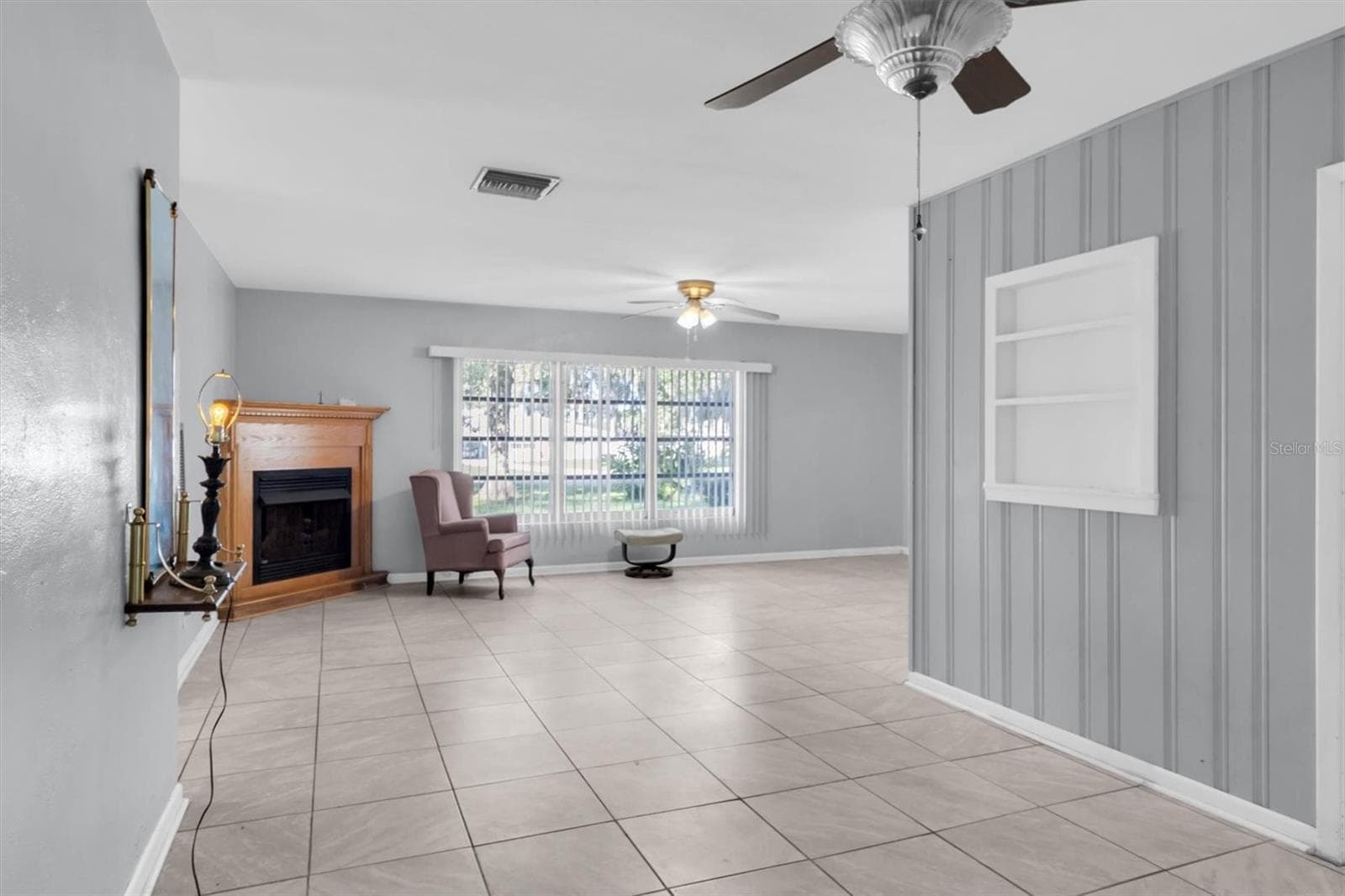Single Family Residence at 7633 S CRESCENT LOOP, FLORAL CITY, photo 10 of 47