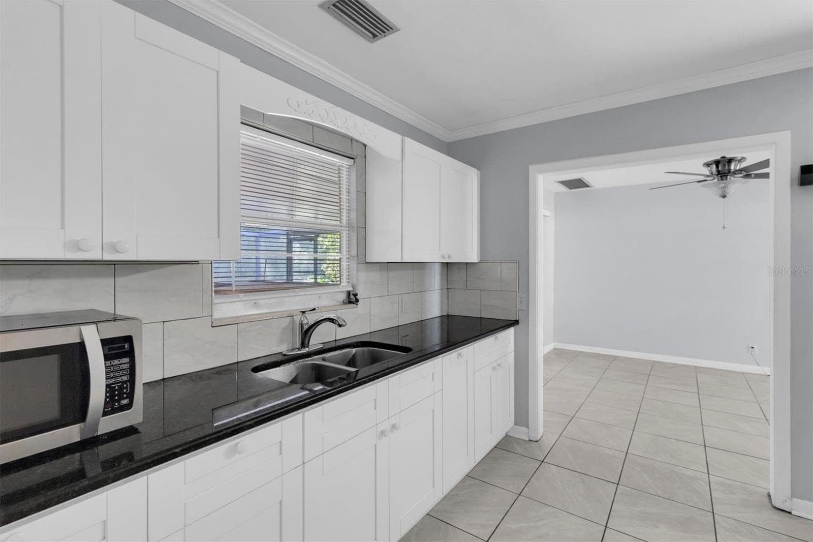 Single Family Residence at 7633 S CRESCENT LOOP, FLORAL CITY, photo 14 of 47