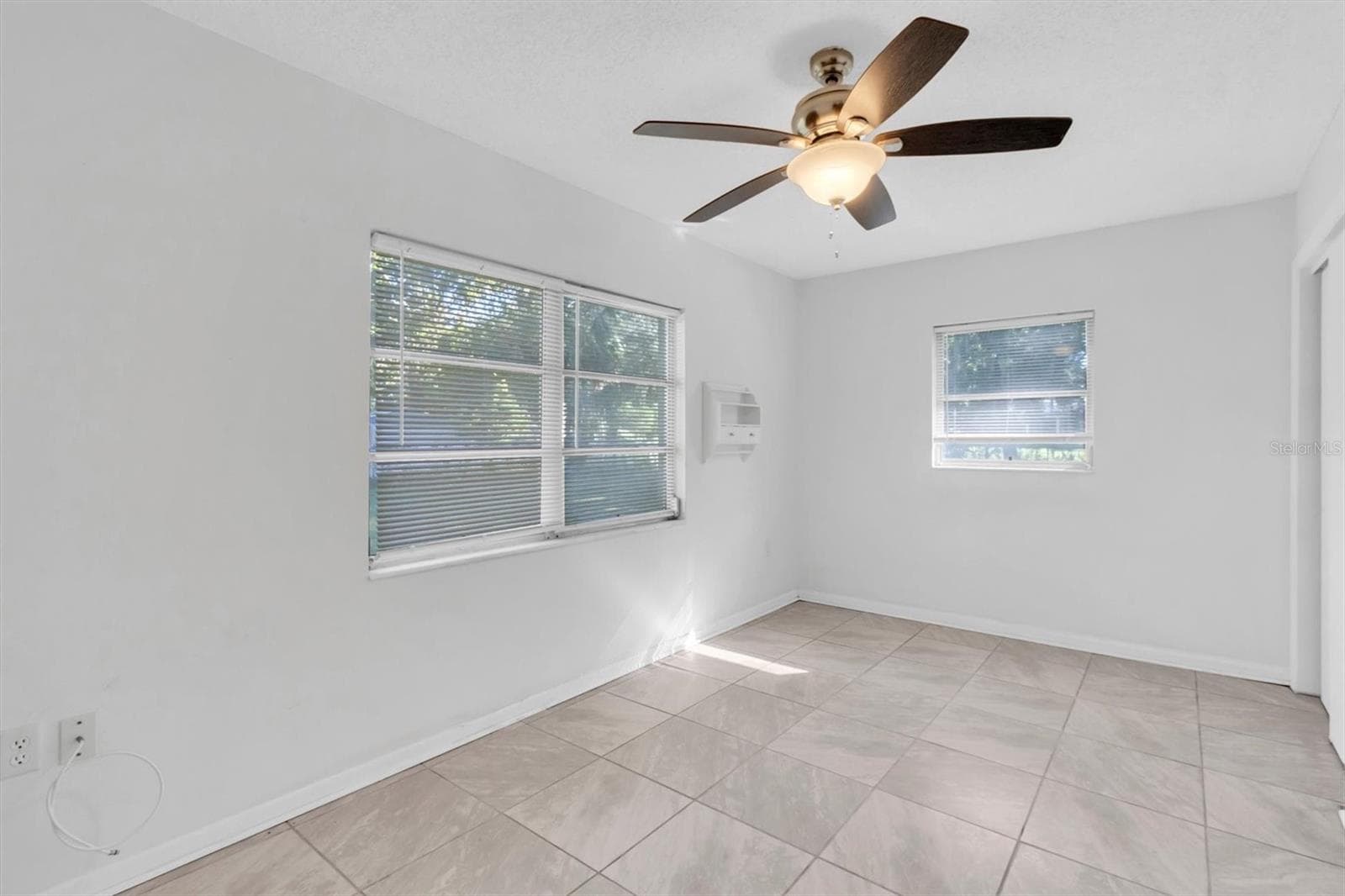 Single Family Residence at 7633 S CRESCENT LOOP, FLORAL CITY, photo 15 of 47
