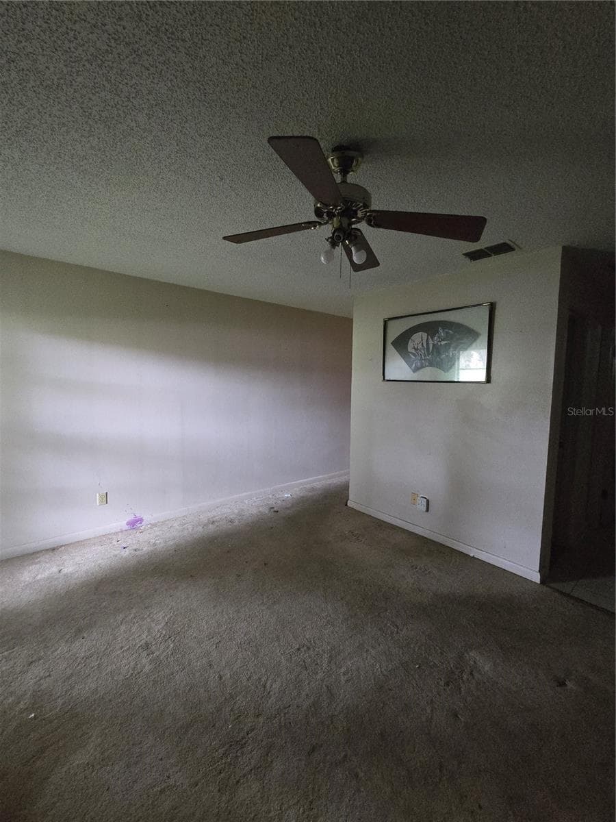 Single Family Residence at 1406 MEADOW DR NE, WINTER HAVEN, photo 13 of 21