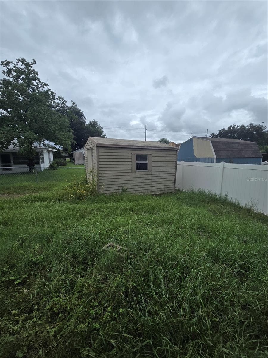 Single Family Residence at 1406 MEADOW DR NE, WINTER HAVEN, photo 21 of 21