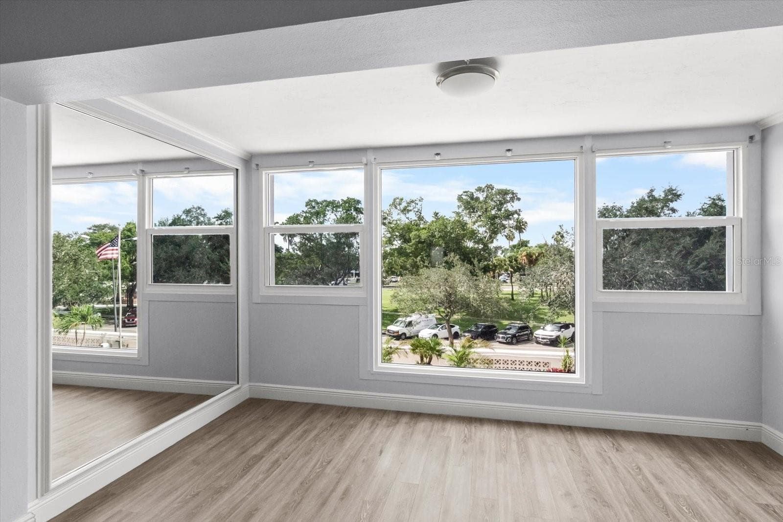 Condominium at 33 S GULFSTREAM AVE #307, SARASOTA, photo 5 of 24