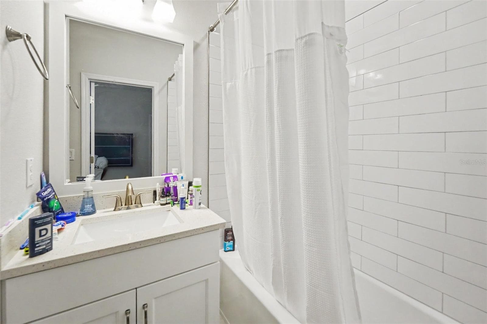 3rd Floor Full Bath - 206 S TAMPANIA AVE #3, TAMPA