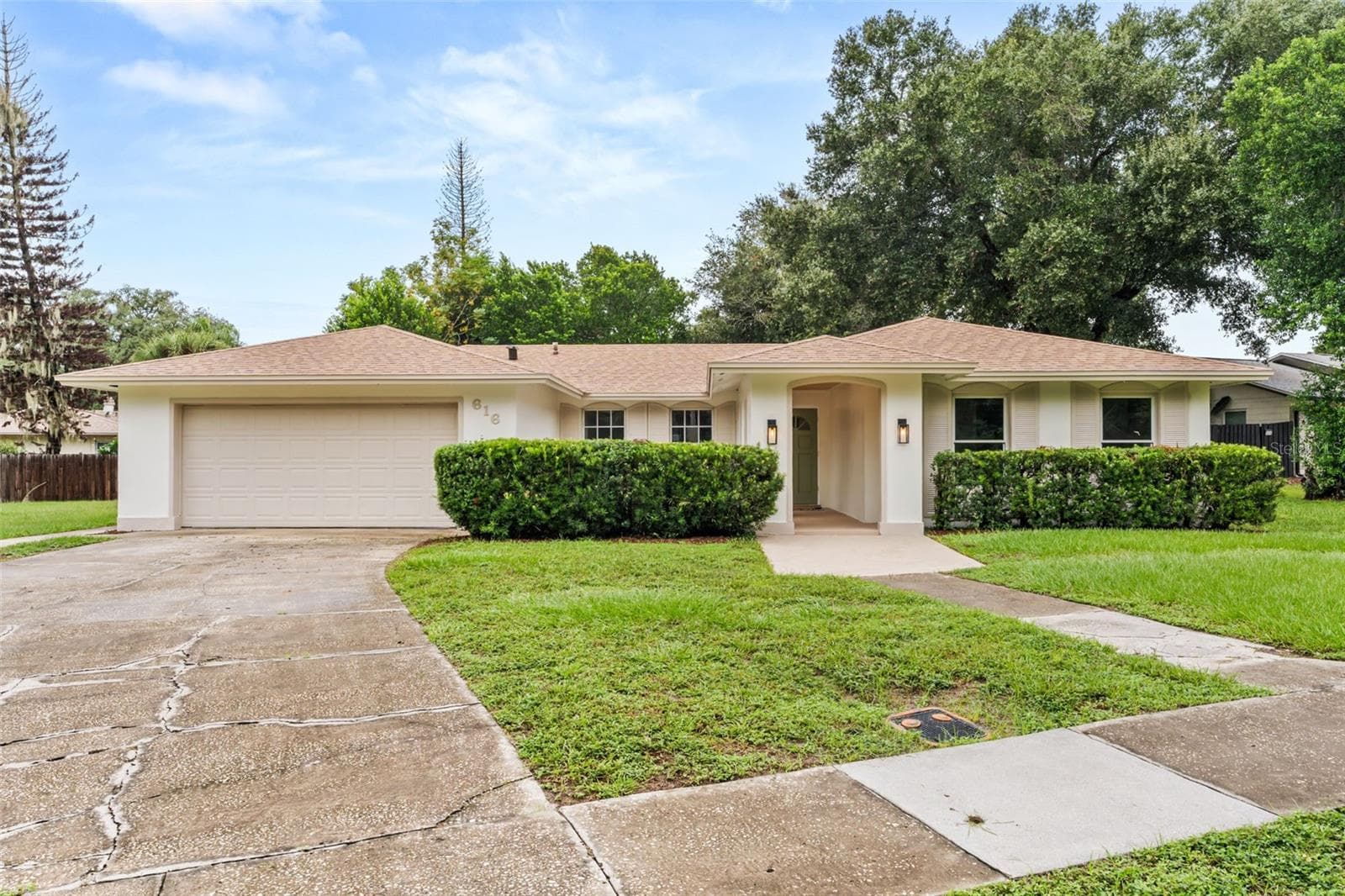 Single Family Residence at 616 LAKE HOWELL RD, MAITLAND, photo 2 of 35