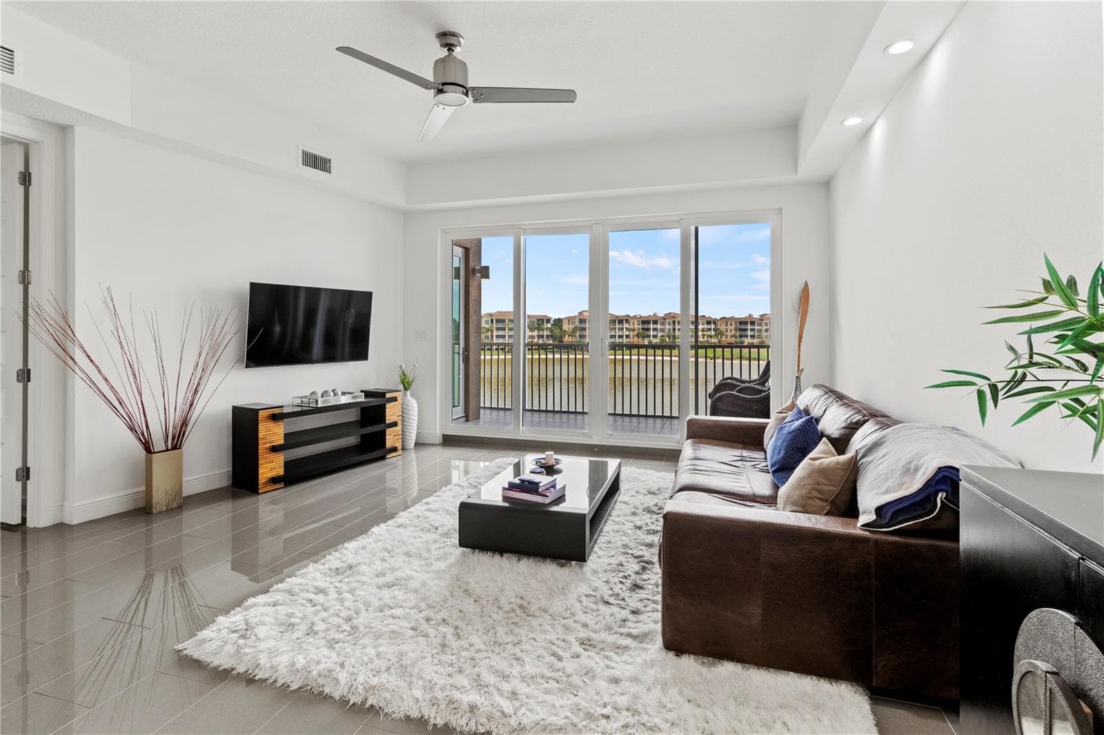 Condominium at 10520 BOARDWALK LOOP #302, BRADENTON, photo 15 of 46