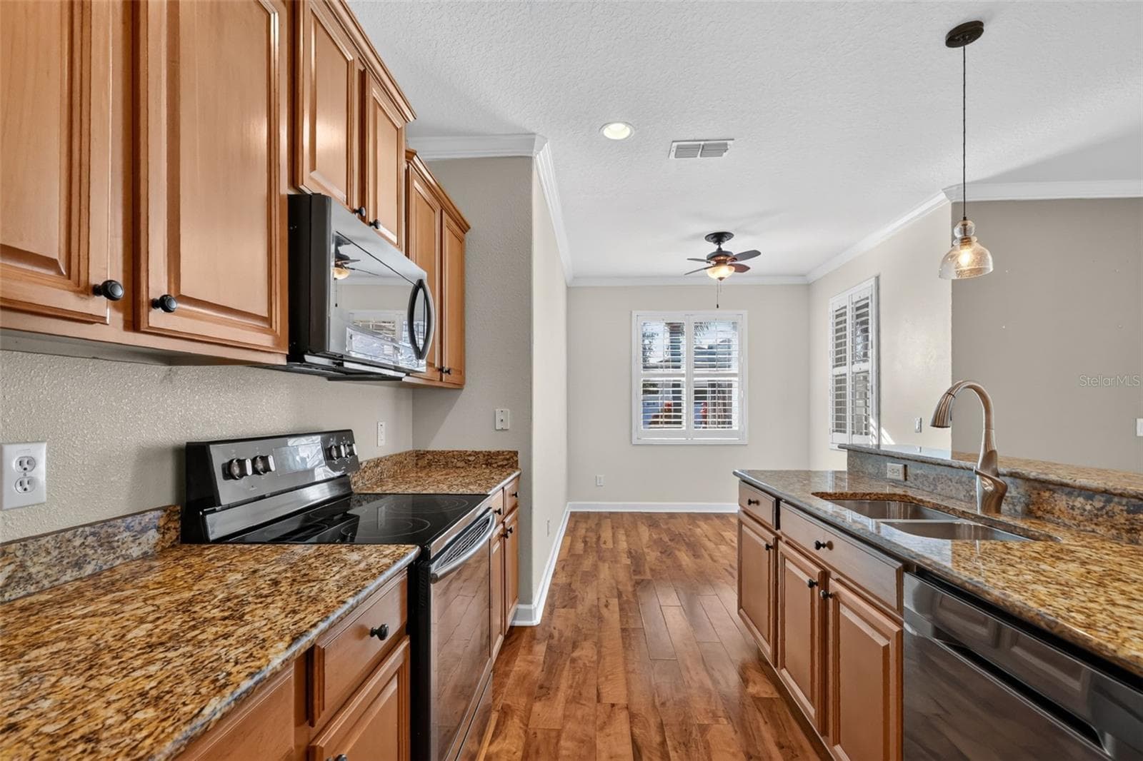 View to the dining area ~ - 4913 ROYCE DR, MOUNT DORA