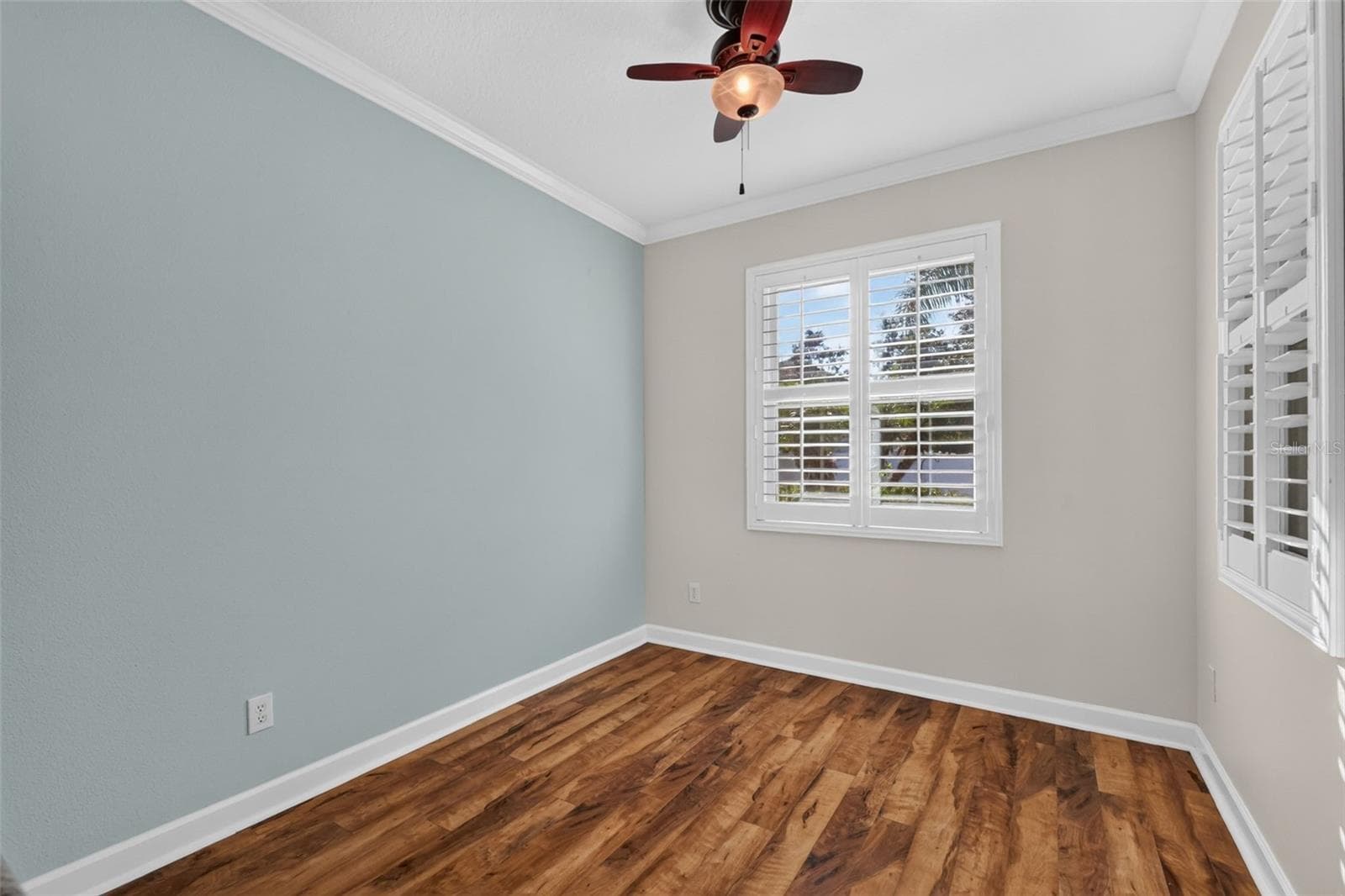 Dining area is 8'x9'4" and overlooks the back yard ~ - 4913 ROYCE DR, MOUNT DORA