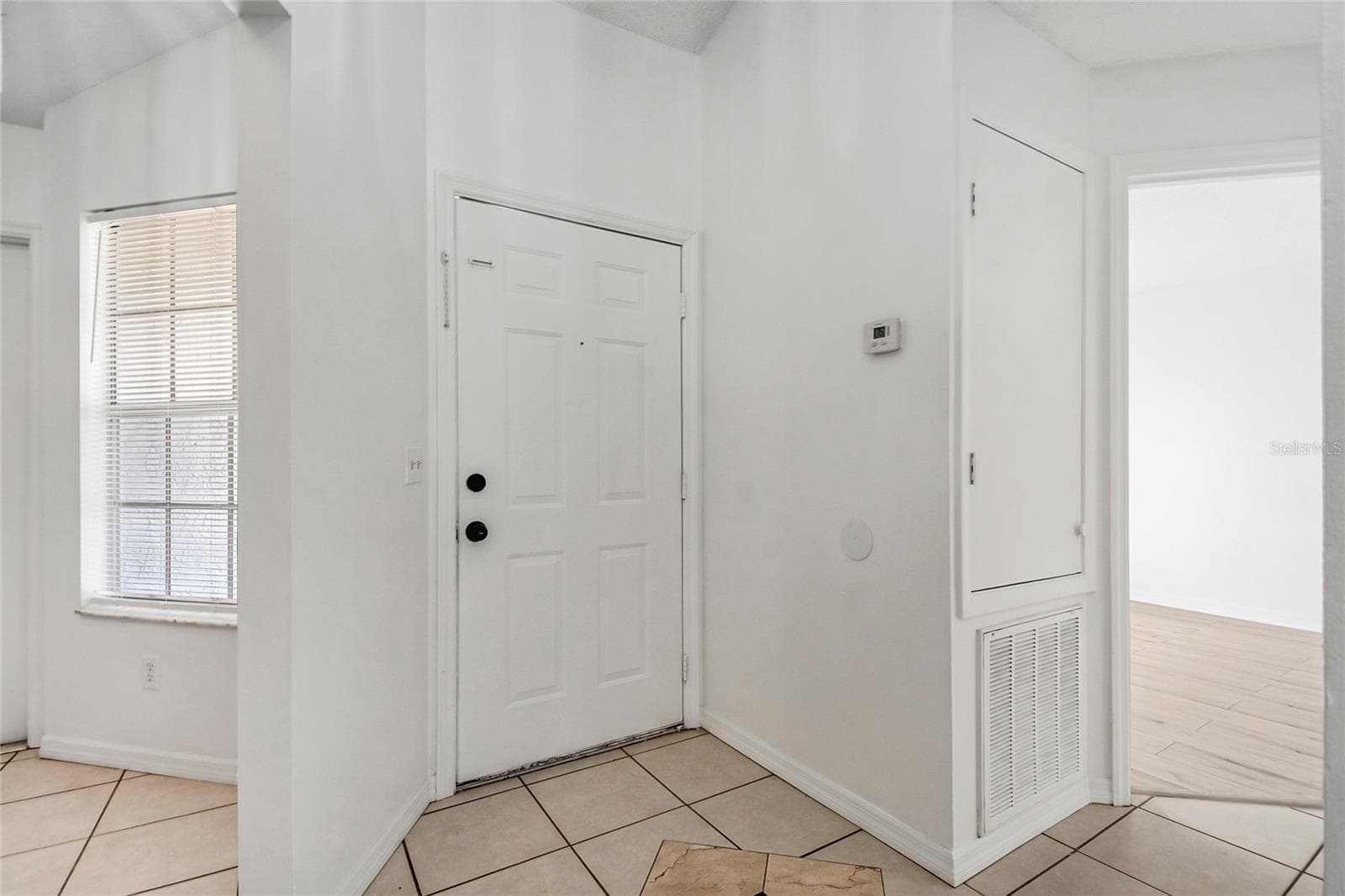 Single Family Residence at DEAN ACRES, ORLANDO, photo 12 of 44