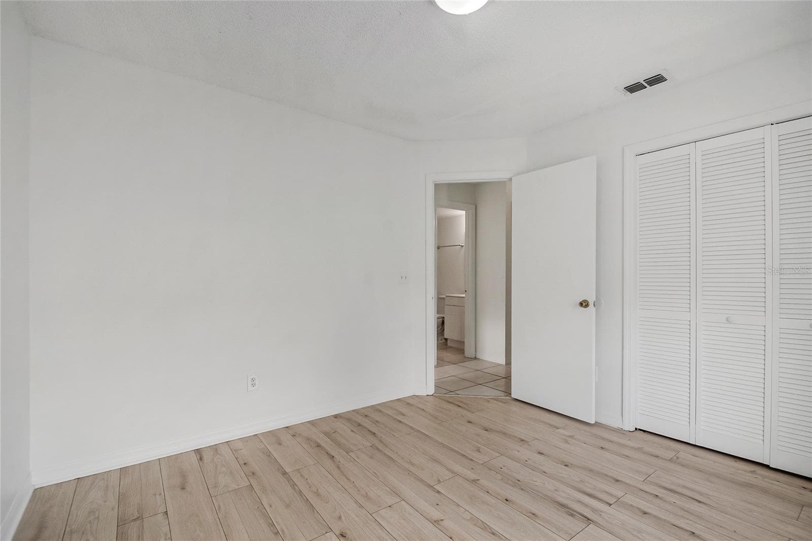 Single Family Residence at DEAN ACRES, ORLANDO, photo 20 of 44