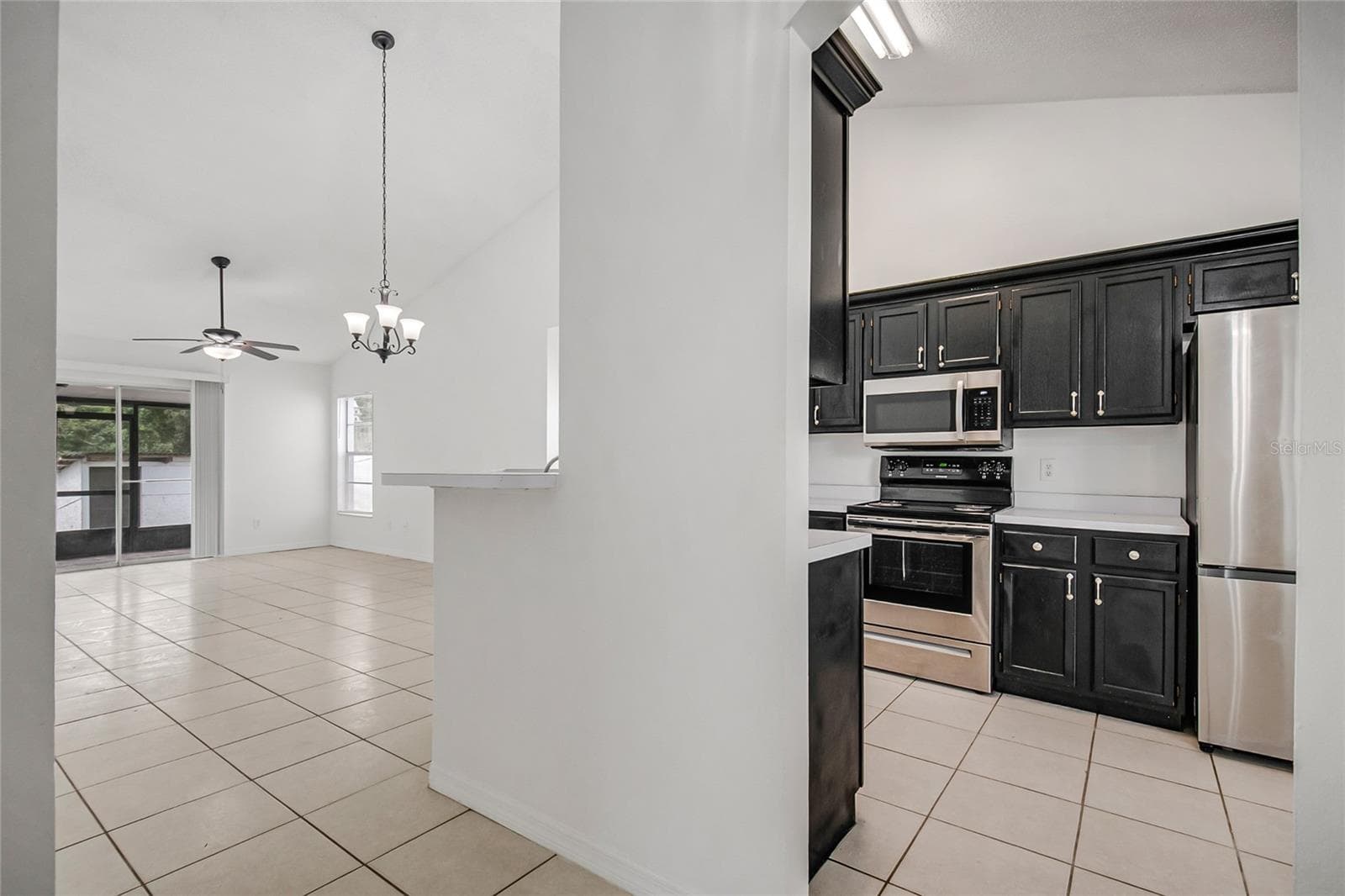 Single Family Residence at DEAN ACRES, ORLANDO, photo 28 of 44