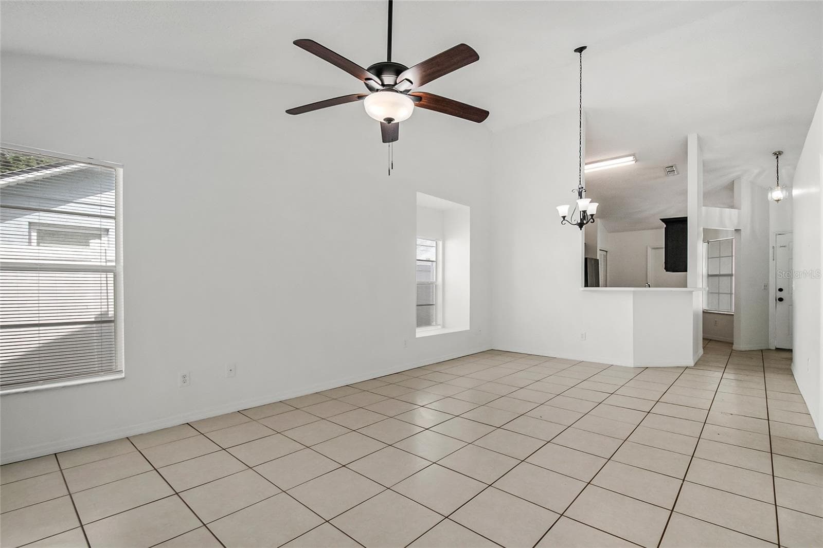 Single Family Residence at DEAN ACRES, ORLANDO, photo 37 of 44