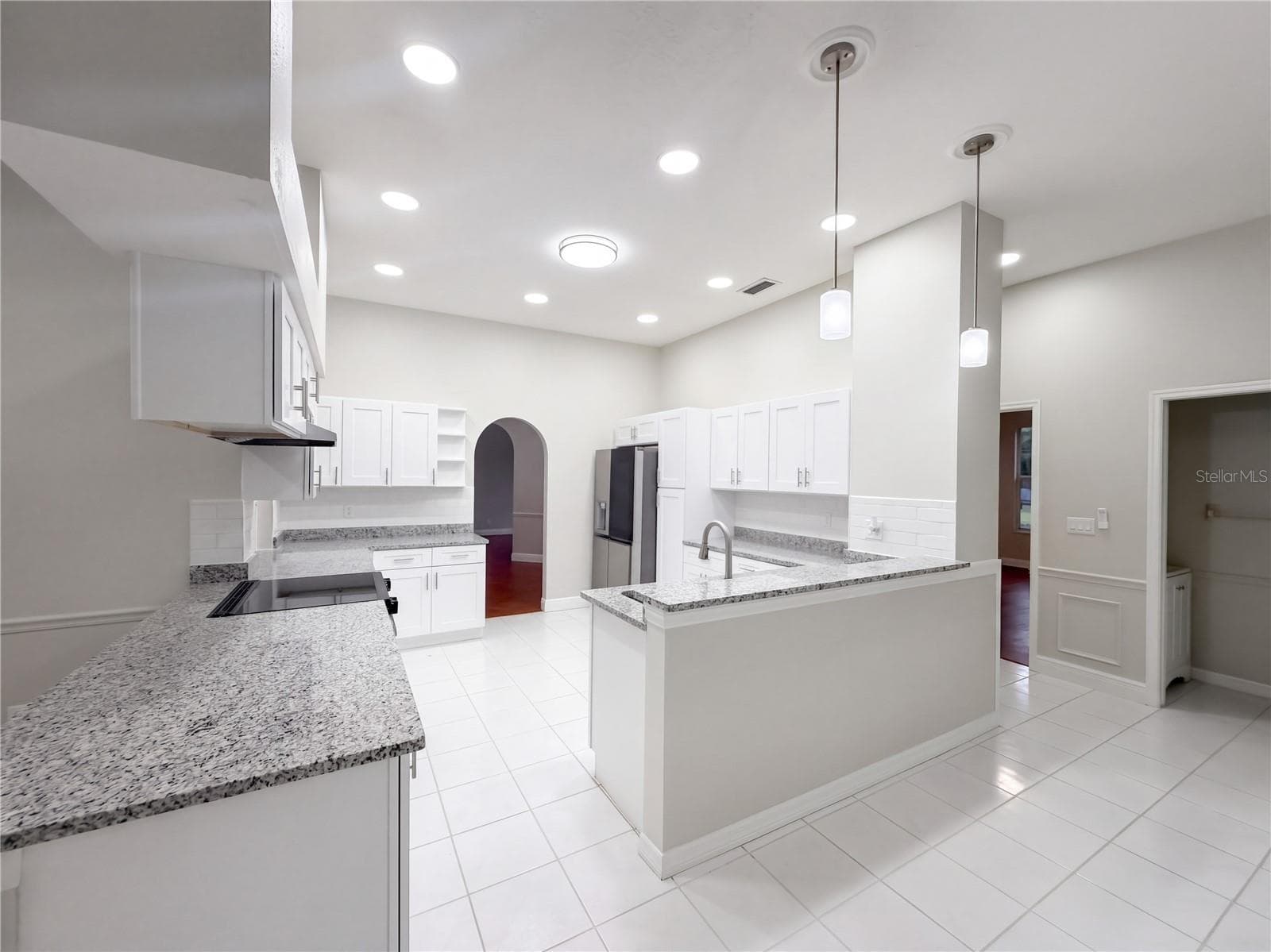 Single Family Residence at 5111 QUEEN PALM TER NE, ST PETERSBURG, photo 14 of 31
