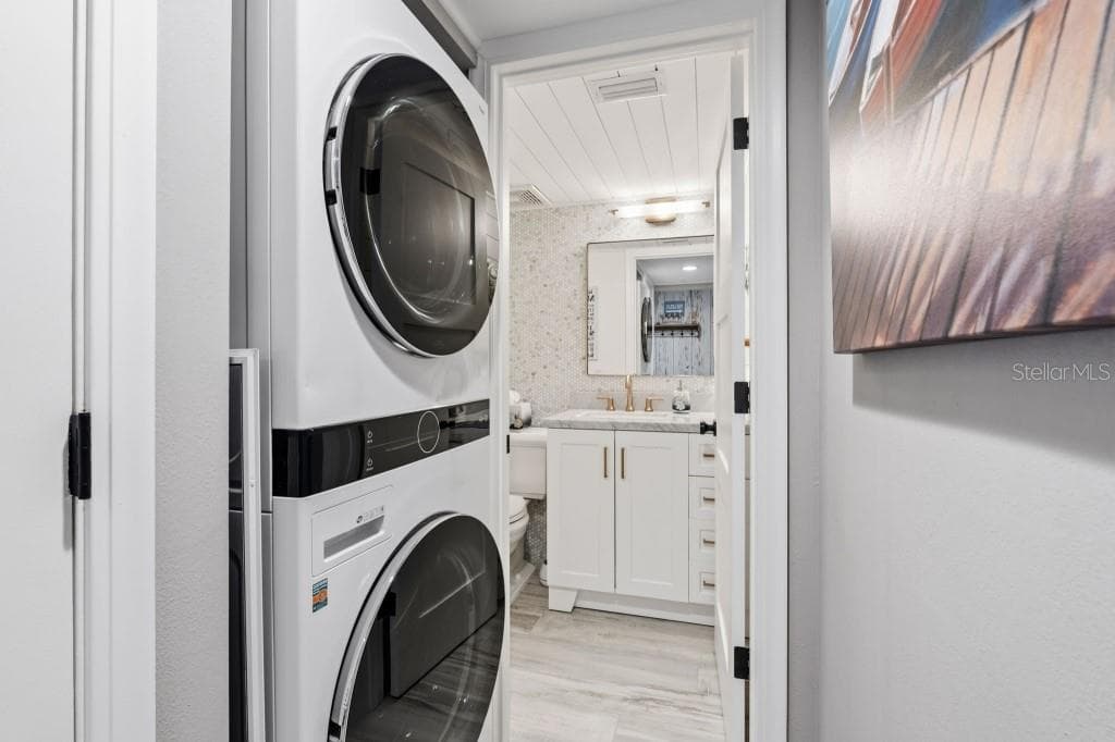 Condominium at 2055 GULF OF MEXICO DR #G2-213, LONGBOAT KEY, photo 56 of 122