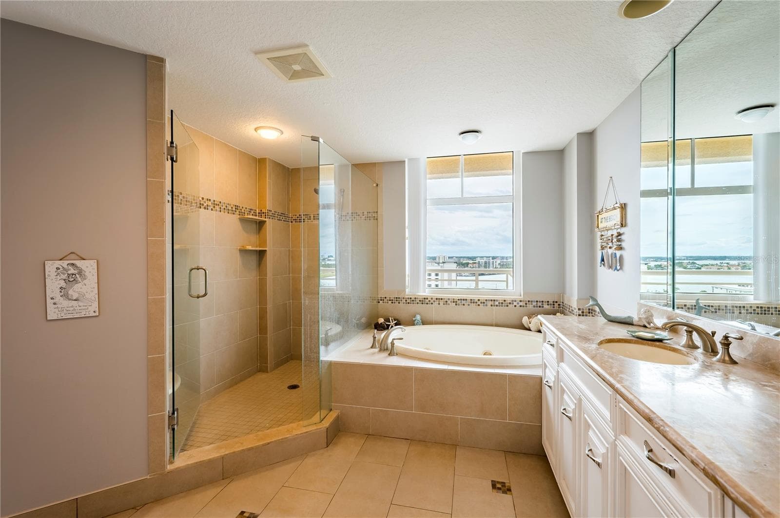 Condominium at 10 PAPAYA ST #1006, CLEARWATER, photo 24 of 47