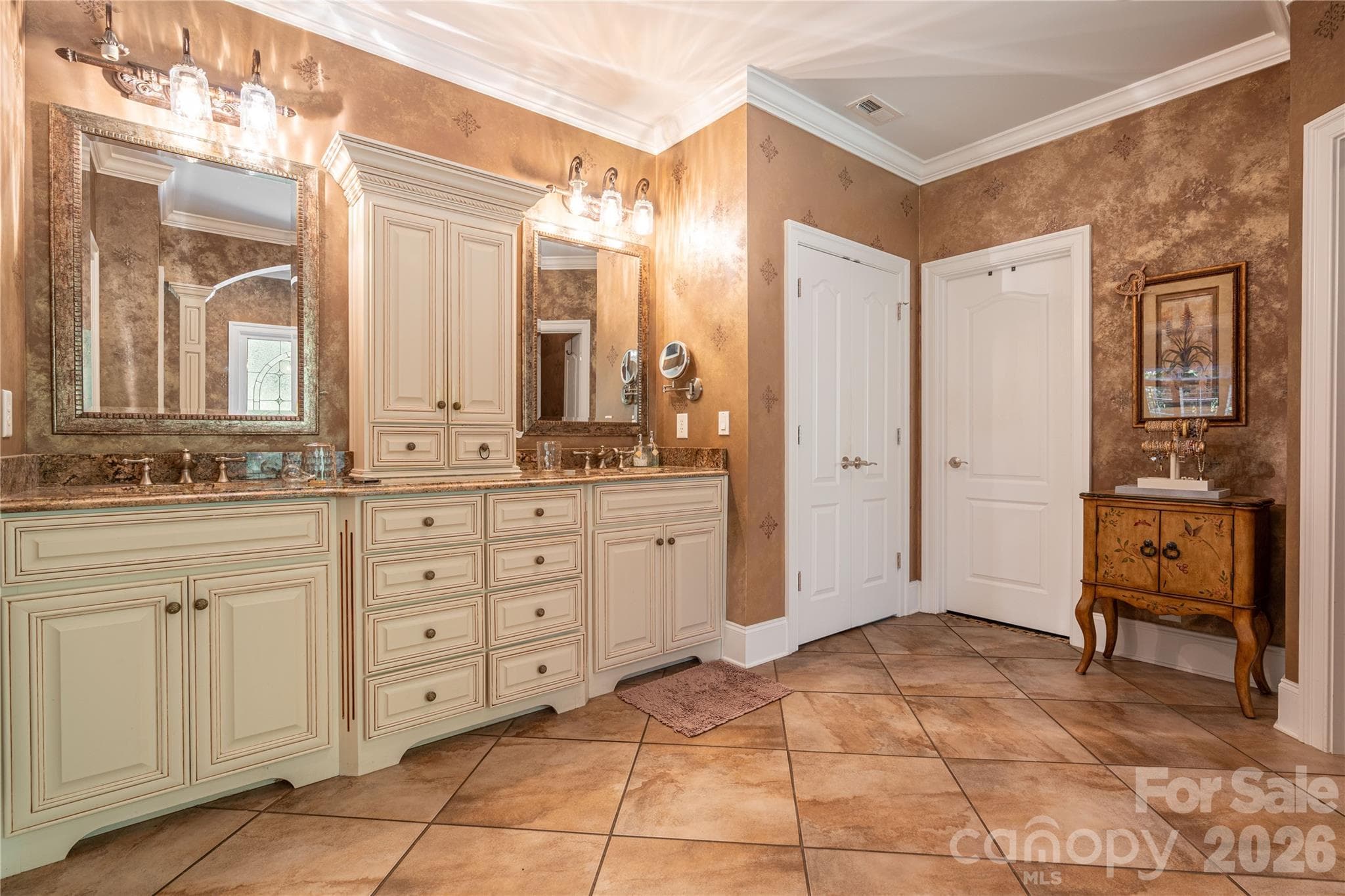 Primary Bath - 1427 Merrimont Avenue, Kings Mountain
