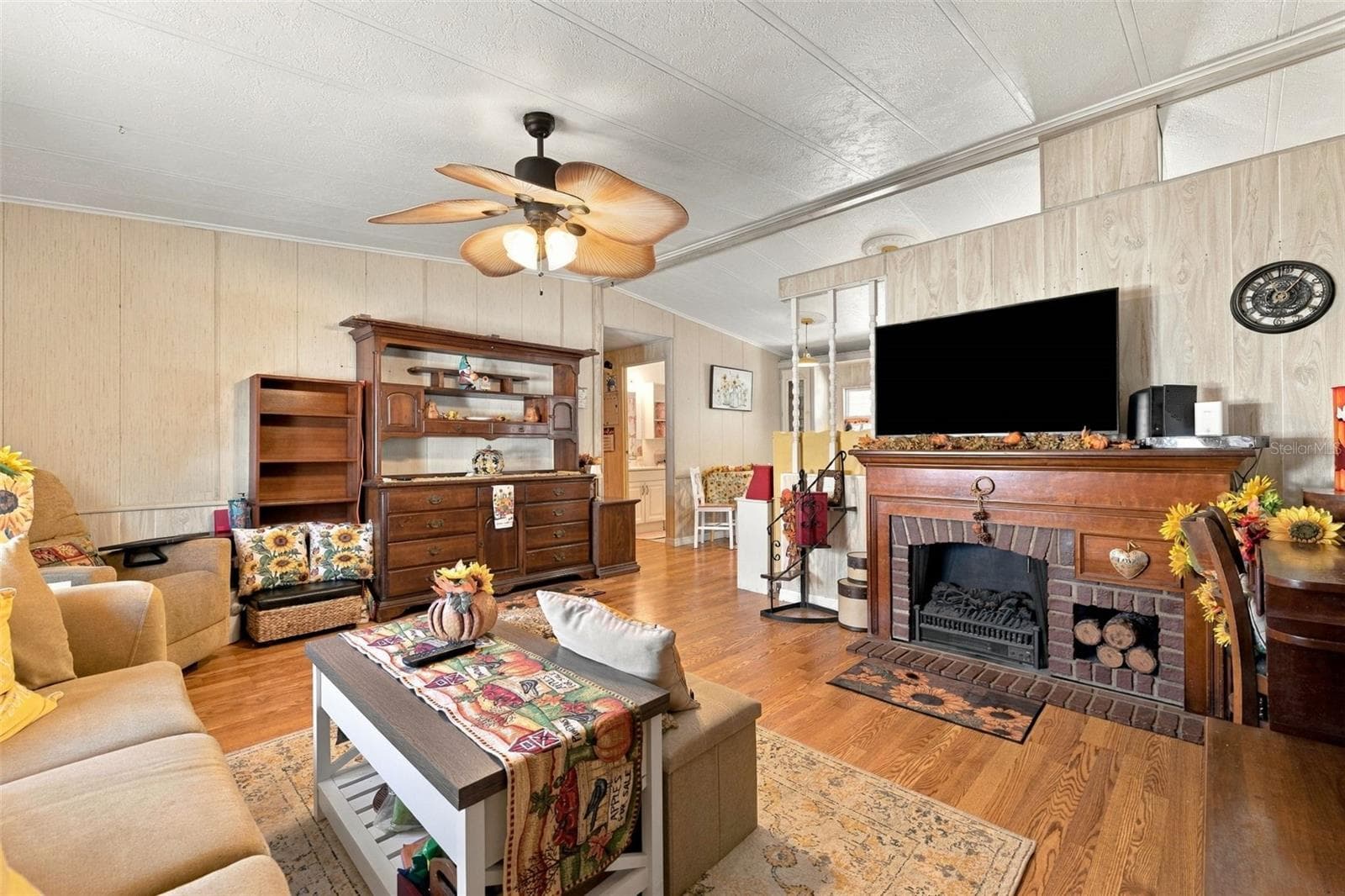Manufactured Home at 3407 TIKI DR, HOLIDAY, photo 12 of 22