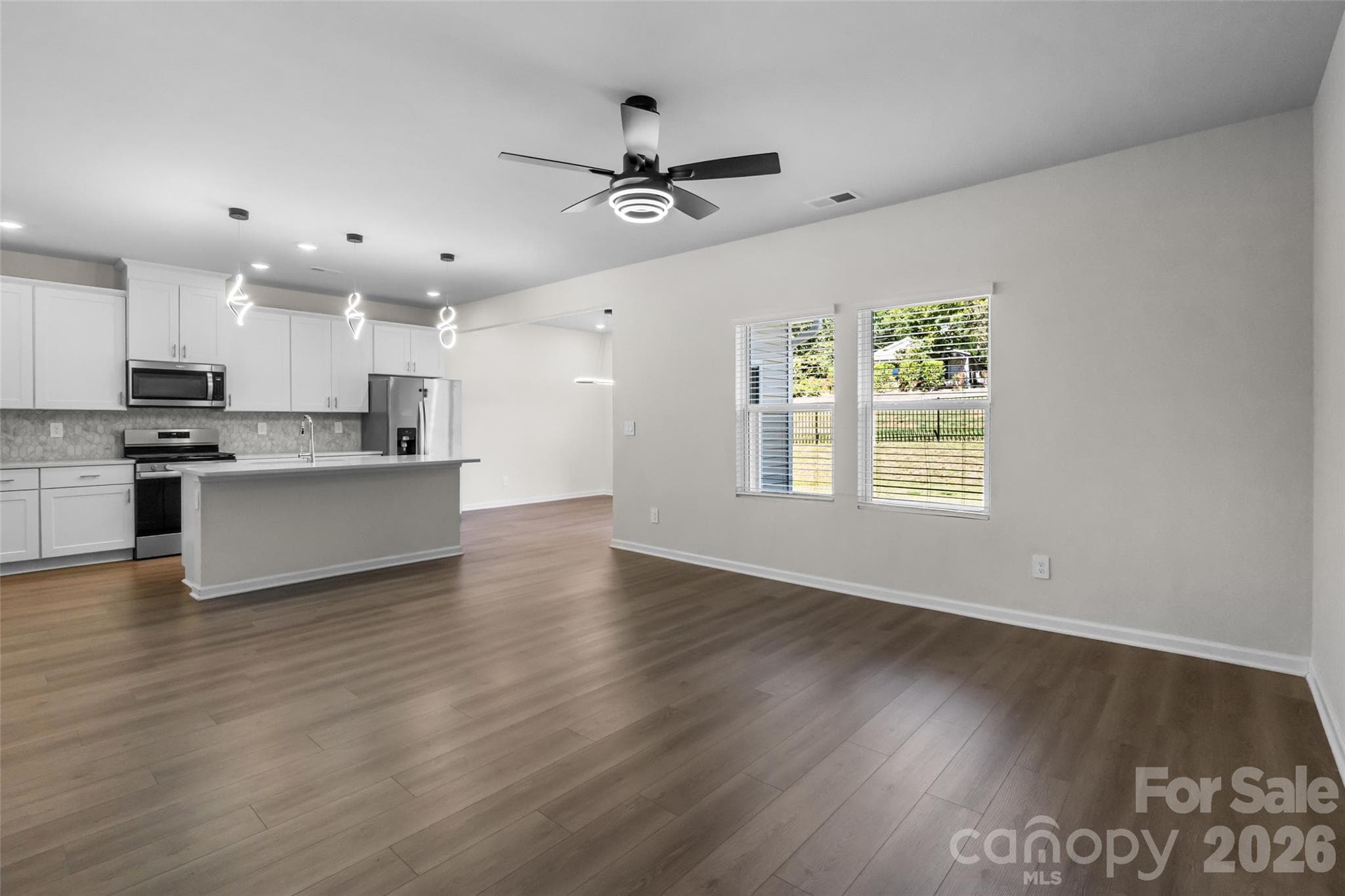Single Family Residence at 380 Olympia Way, York, photo 8 of 43