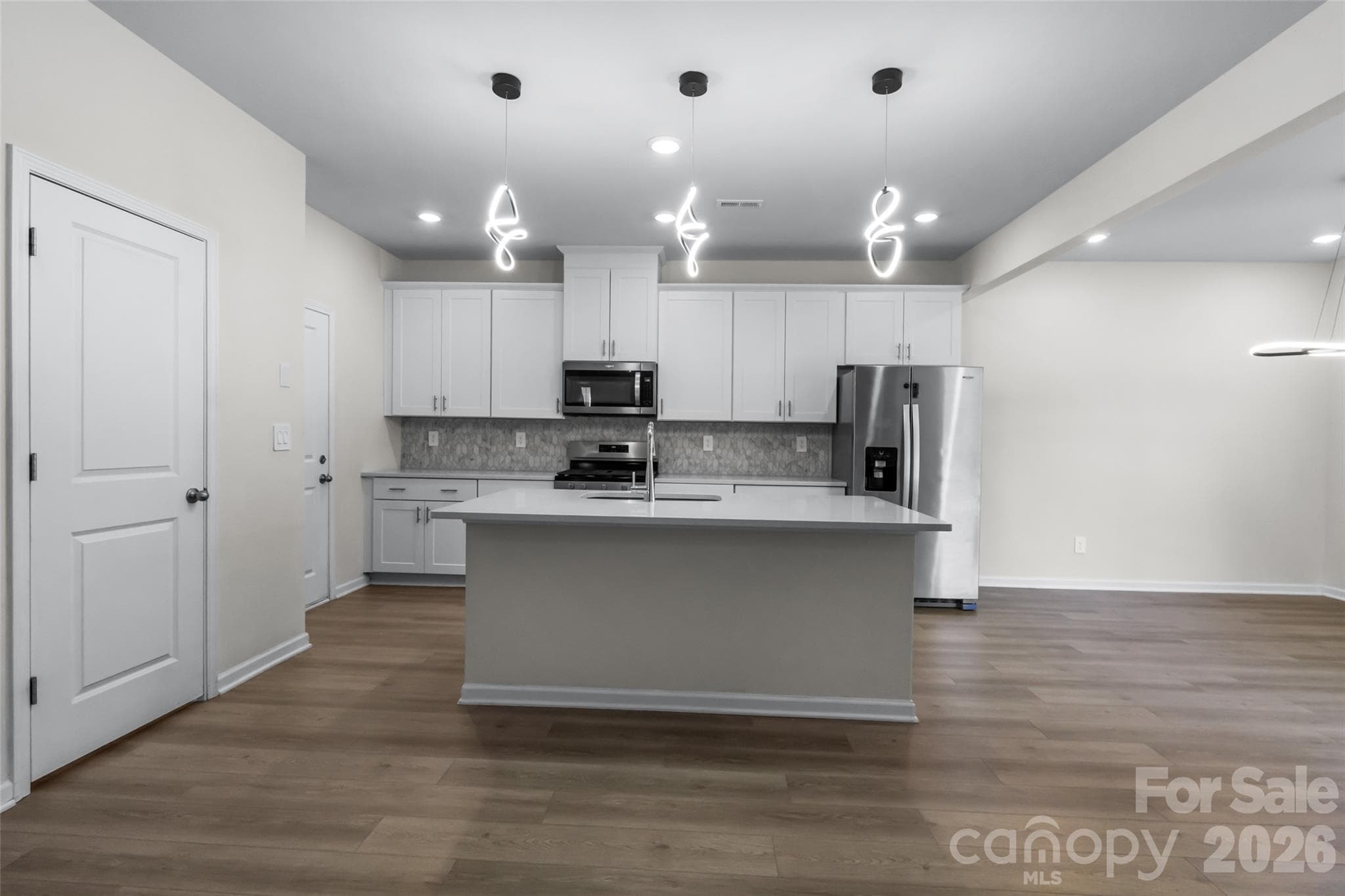 Single Family Residence at 380 Olympia Way, York, photo 12 of 43