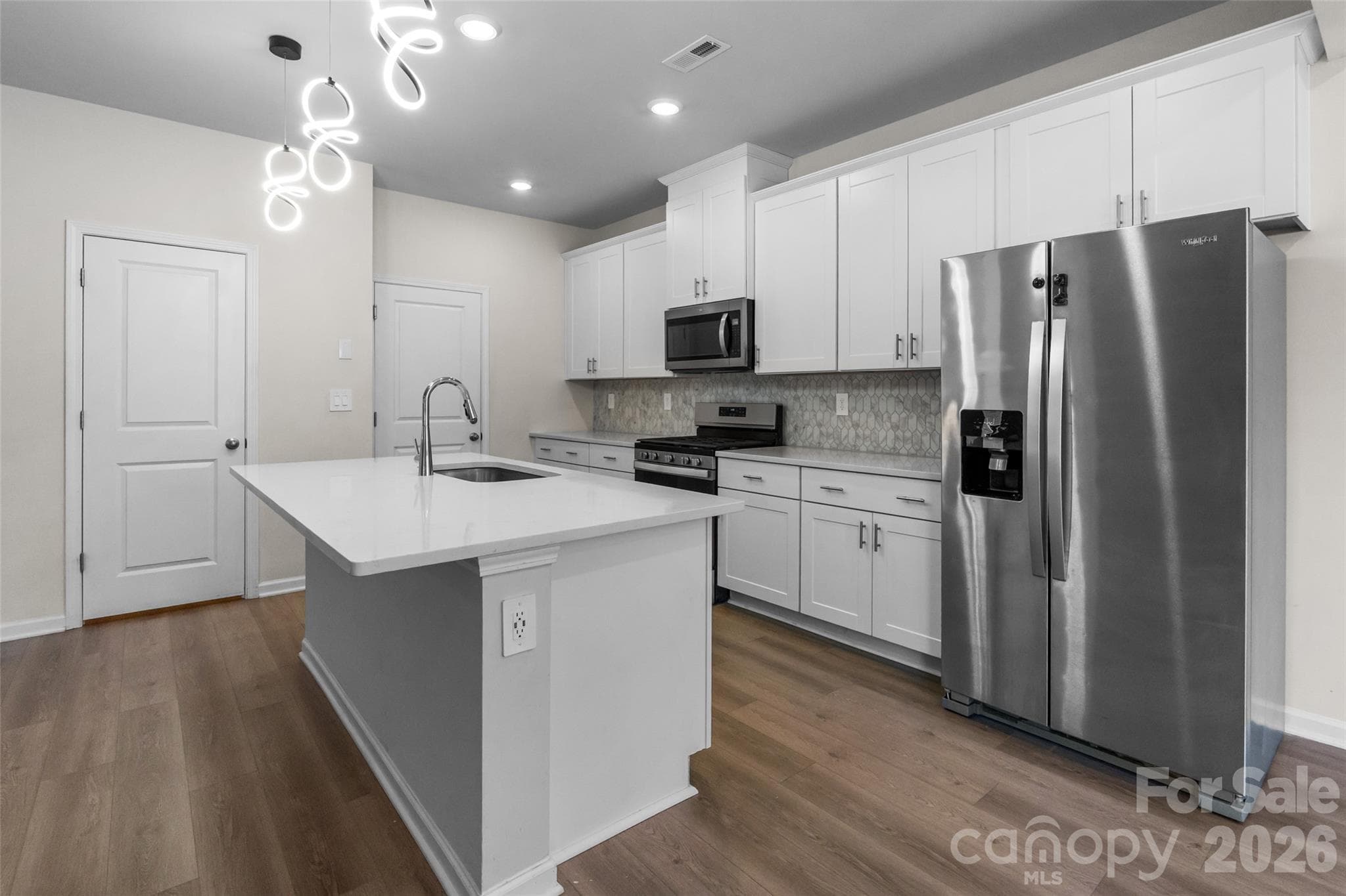 Single Family Residence at 380 Olympia Way, York, photo 13 of 43