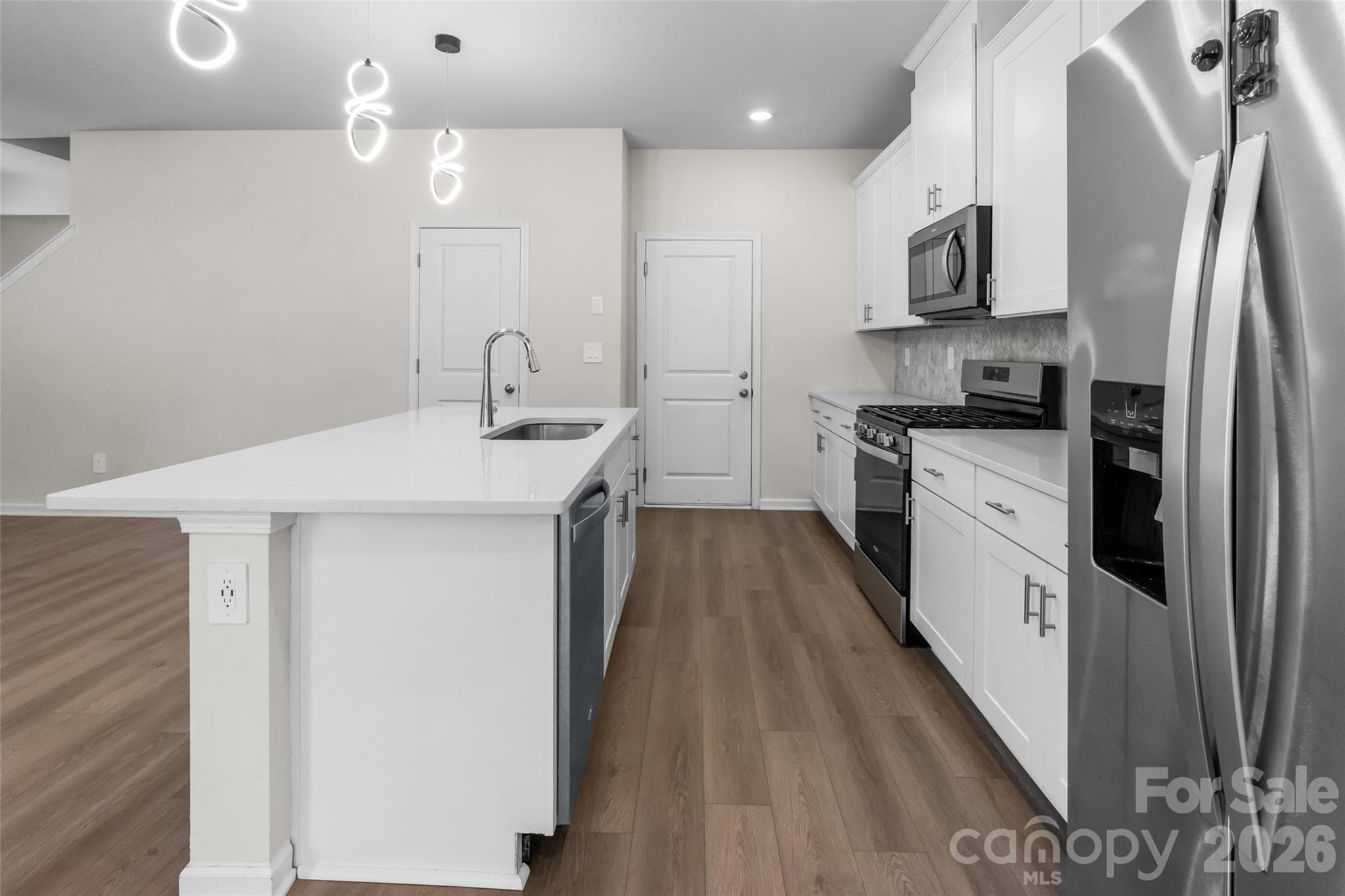 Single Family Residence at 380 Olympia Way, York, photo 14 of 43
