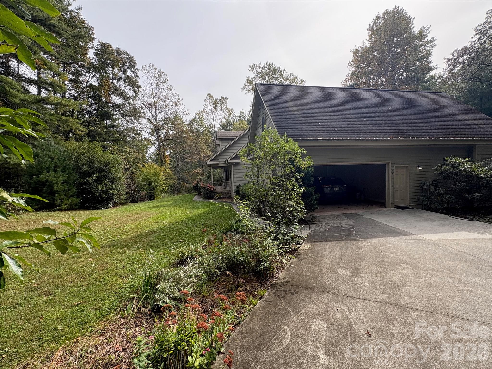 Single Family Residence at 502 Pace Road, Hendersonville, photo 39 of 40