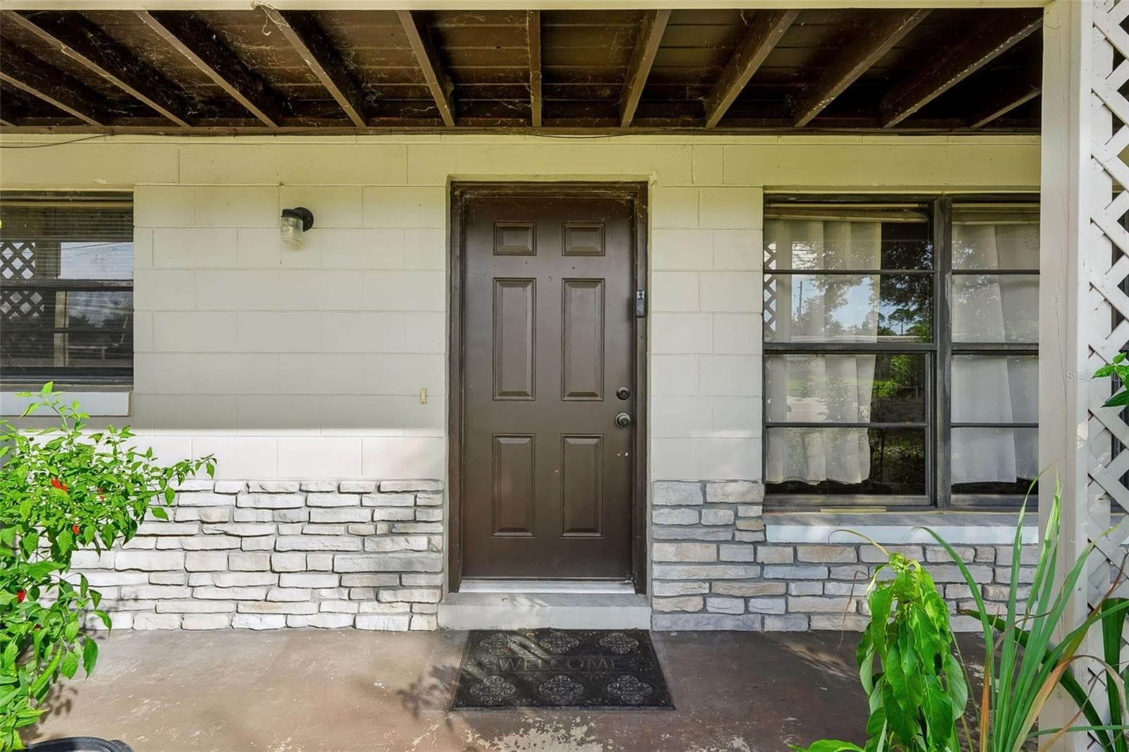 Single Family Residence at 1815 KINGSLAND AVE, ORLANDO, photo 6 of 37