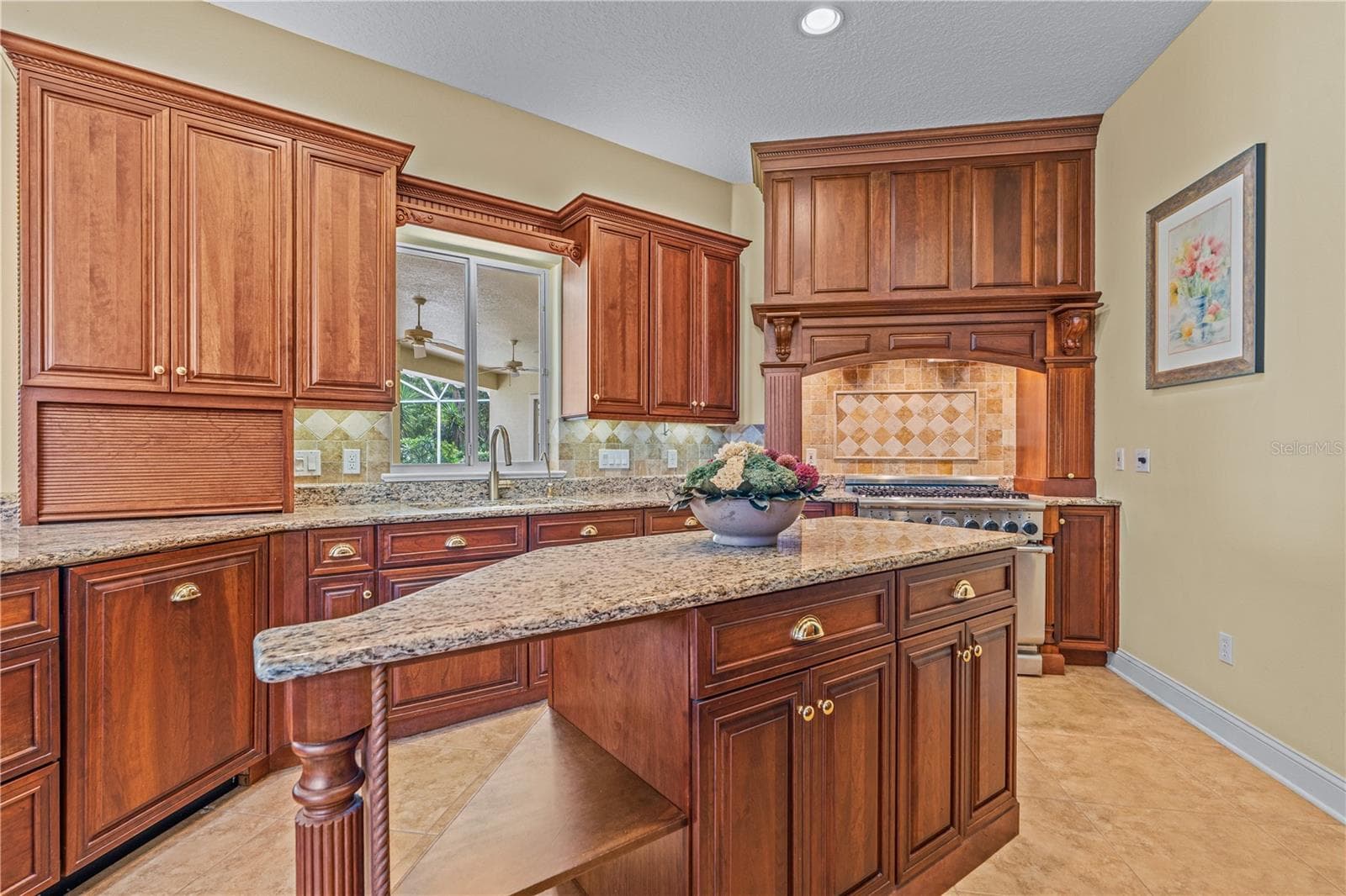 Kitchen Island - 1025 W HAMPSTEAD LANE LN, ORMOND BEACH