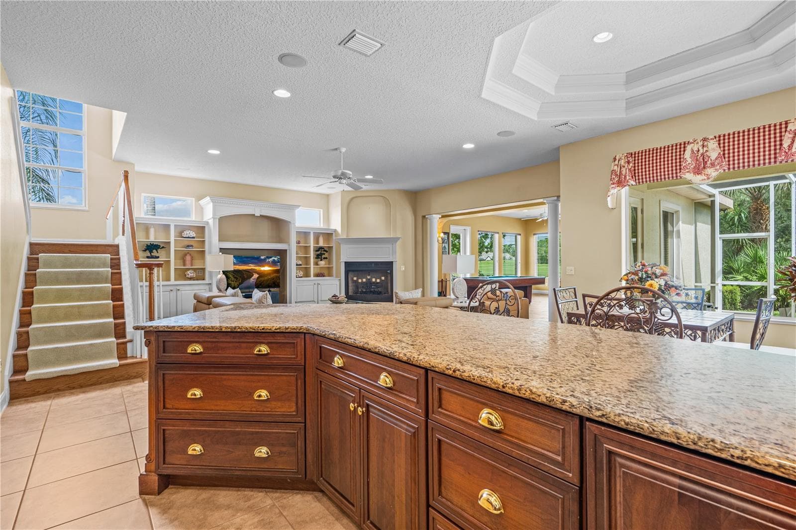 Kitchen-Open View Towards Family Room - 1025 W HAMPSTEAD LANE LN, ORMOND BEACH