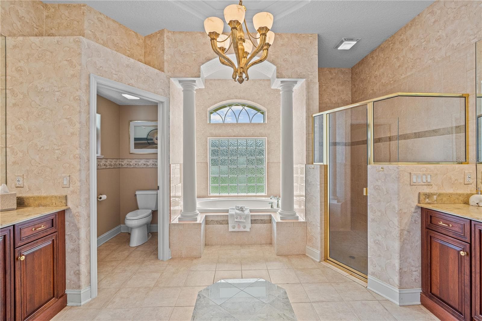 Primary Bathroom- Entrance View - 1025 W HAMPSTEAD LANE LN, ORMOND BEACH