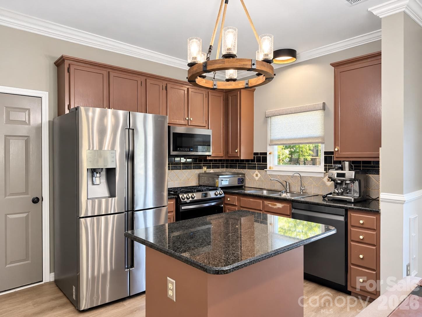 Single Family Residence at 1320 Gretna Green Drive, Charlotte, photo 6 of 26