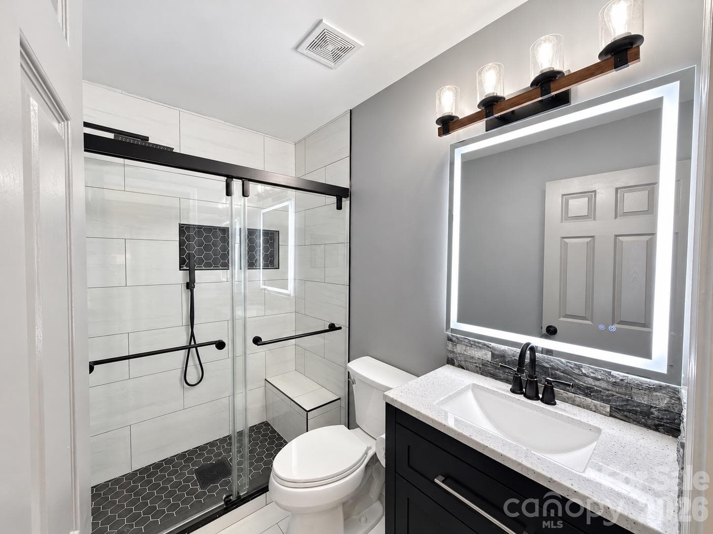 Single Family Residence at 1320 Gretna Green Drive, Charlotte, photo 19 of 26