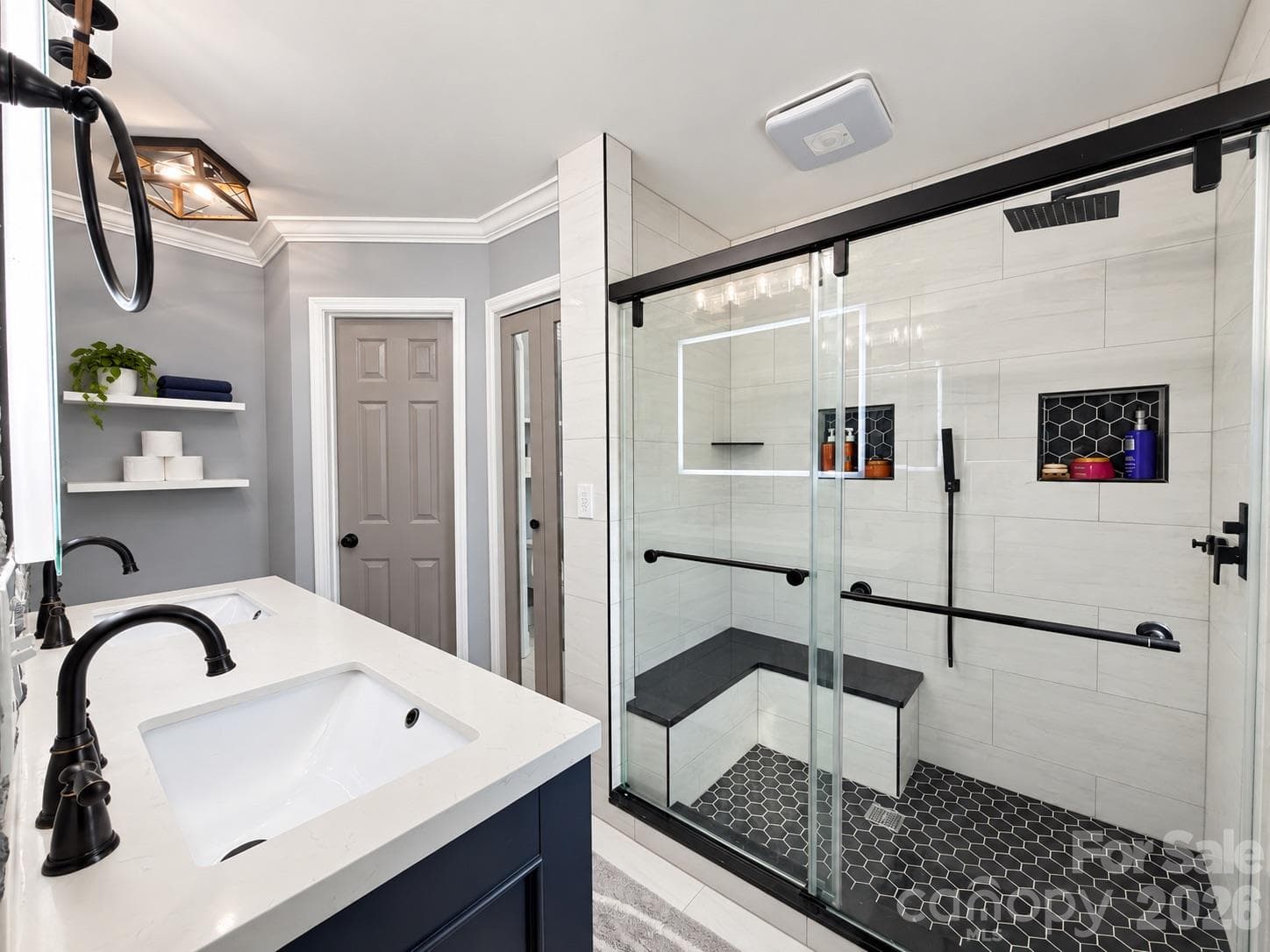 Single Family Residence at 1320 Gretna Green Drive, Charlotte, photo 14 of 26