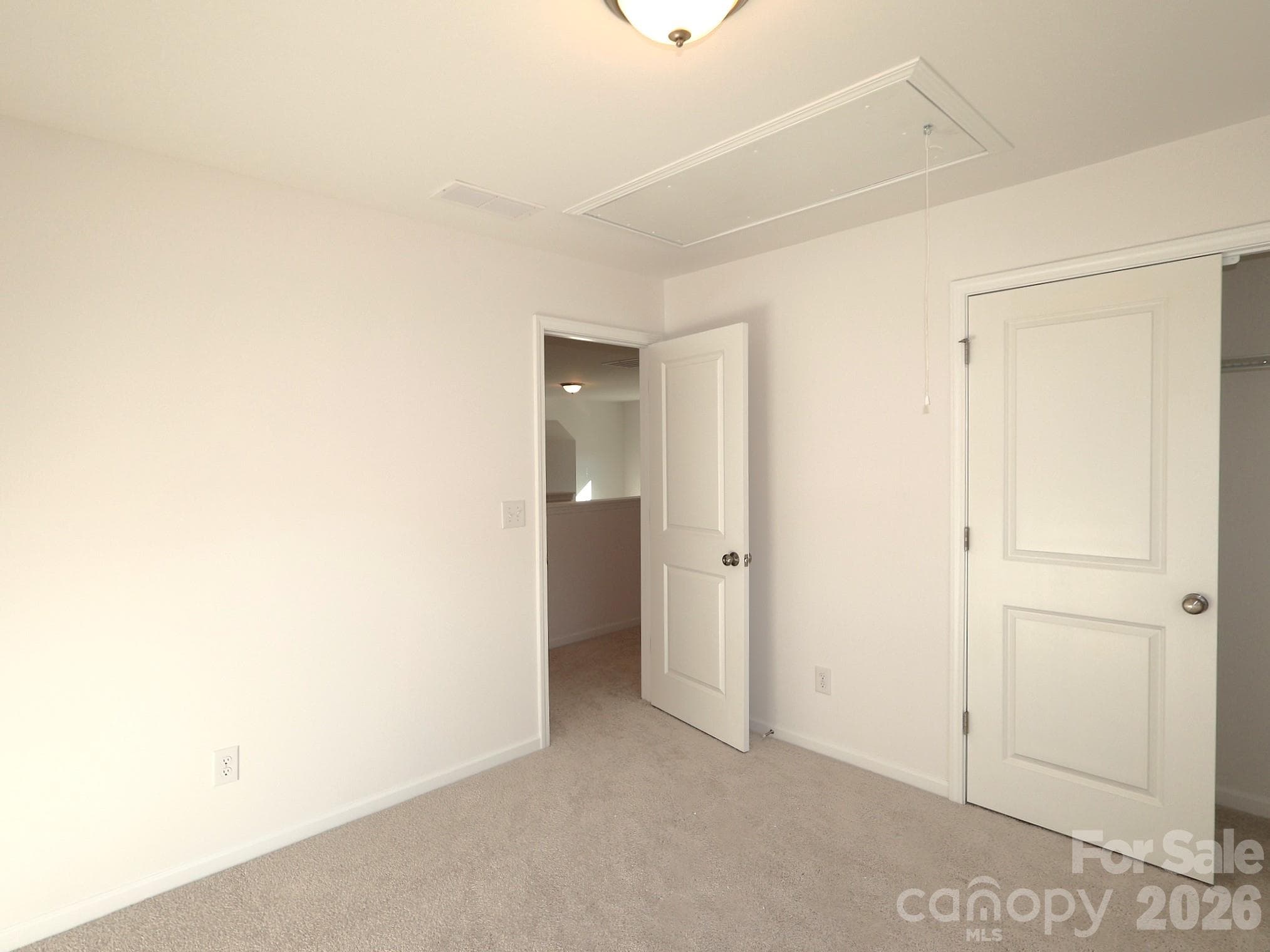 Secondary bedroom - 636 Willoughby Park Drive, Monroe