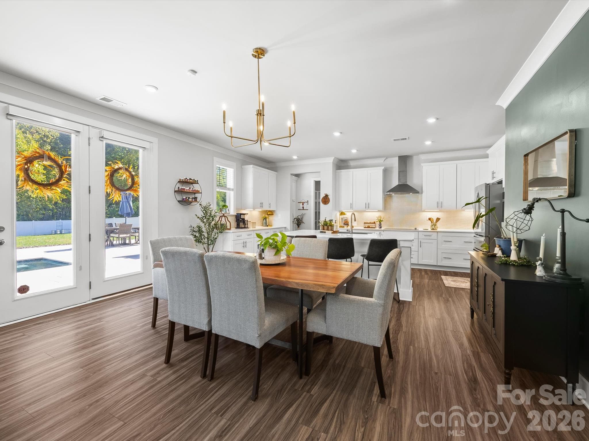 Dining off entry way and kitchen - 1305 Coppergate Drive, Salisbury