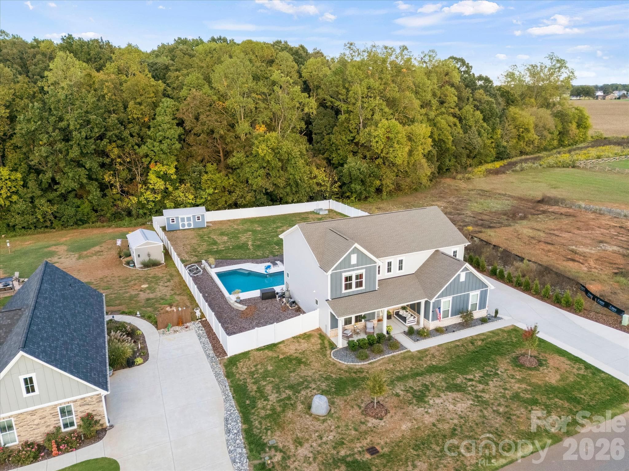 Huge, fenced back yard - 1305 Coppergate Drive, Salisbury
