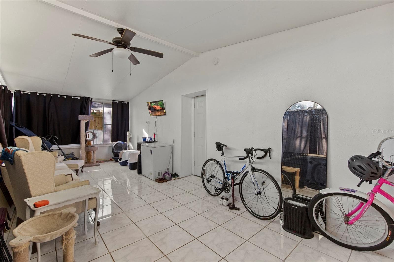 Single Family Residence at 4490 49TH AVE N, ST PETERSBURG, photo 25 of 47