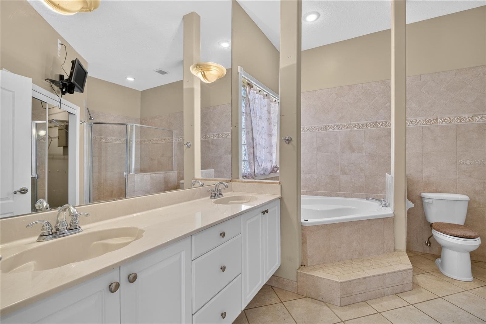 Single Family Residence at 3677 WHISPERWOOD CIR, MELBOURNE, photo 44 of 107