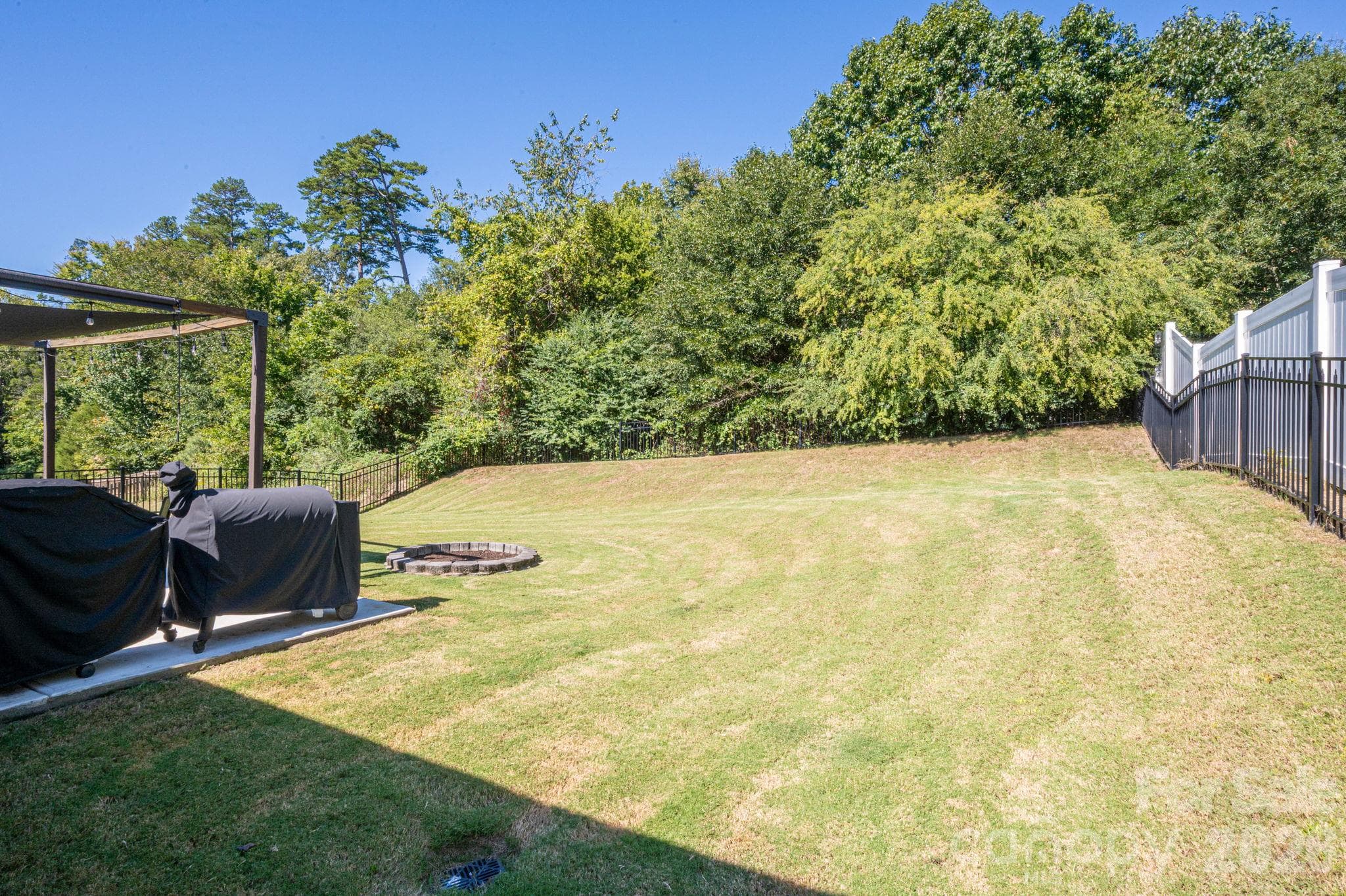 Single Family Residence at 9012 Avery Meadows Drive, Charlotte, photo 28 of 30