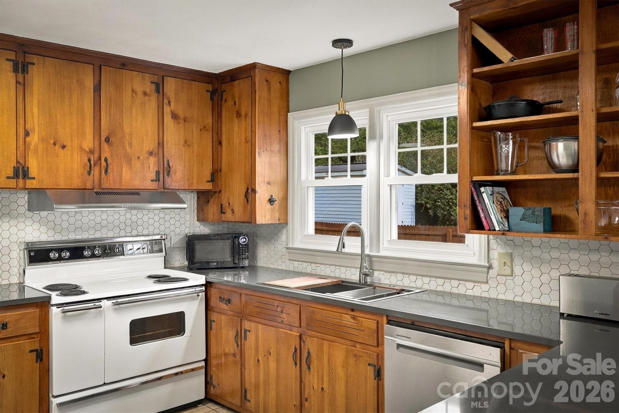 Single Family Residence at 214 Morehead Street, Morganton, photo 10 of 31