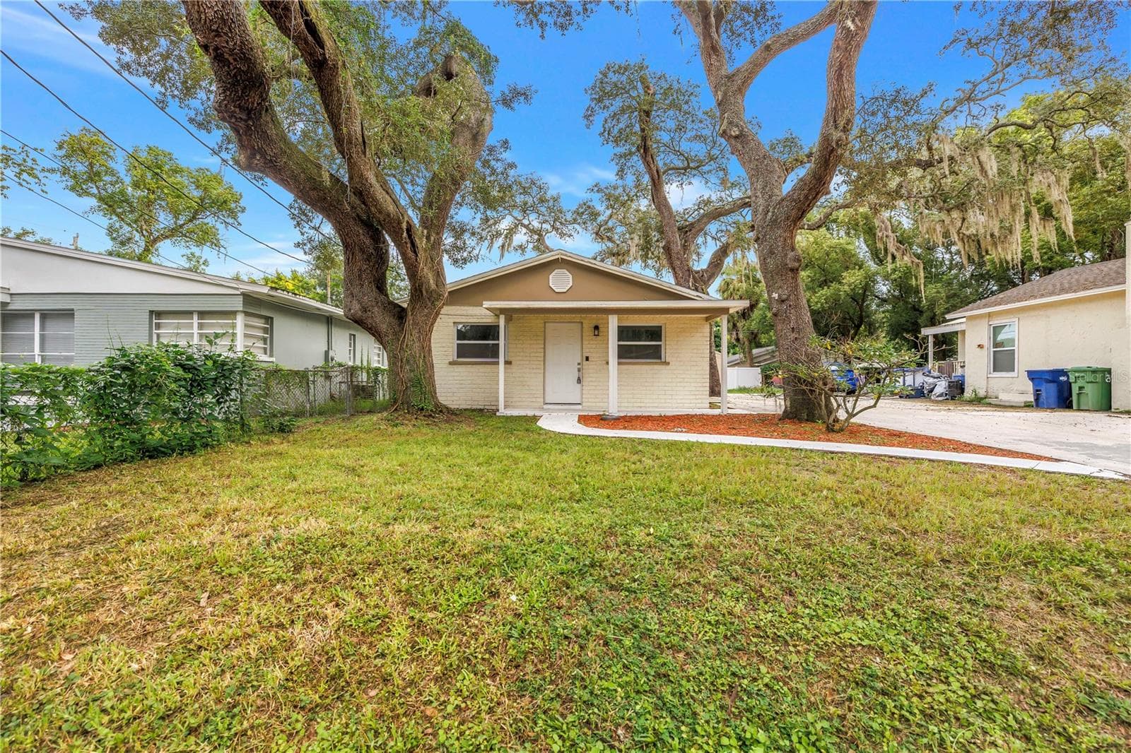 Single Family Residence at 1306 E NEW ORLEANS AVE, TAMPA, photo 2 of 46