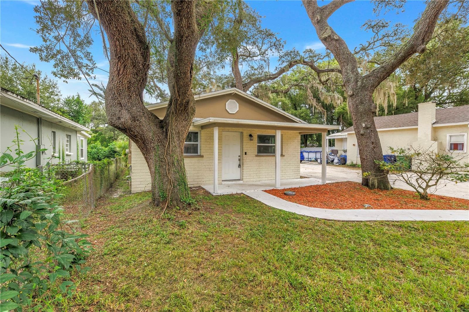 Single Family Residence at 1306 E NEW ORLEANS AVE, TAMPA, photo 6 of 46